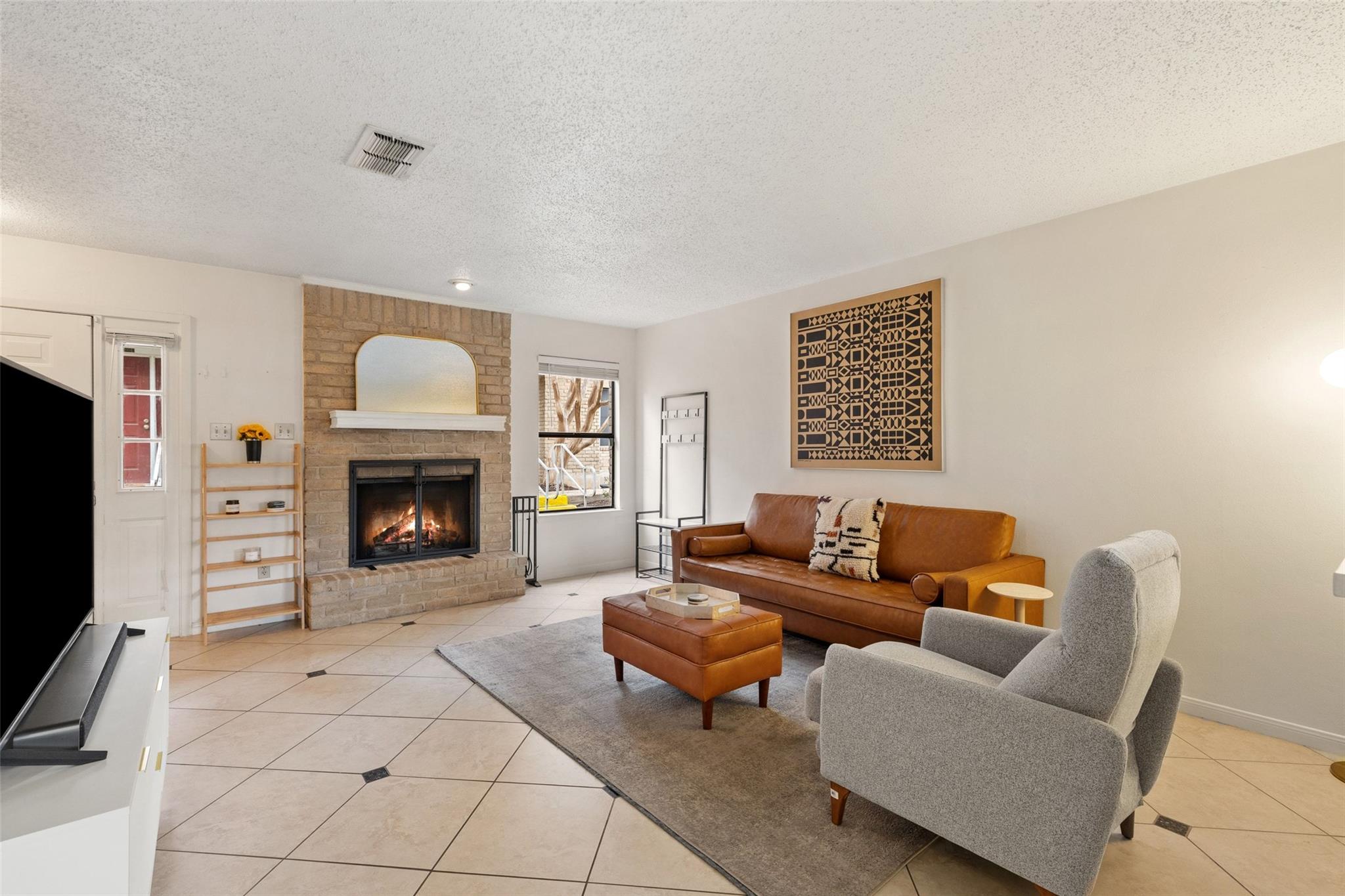 830 Banister Ln, Austin, TX 78704