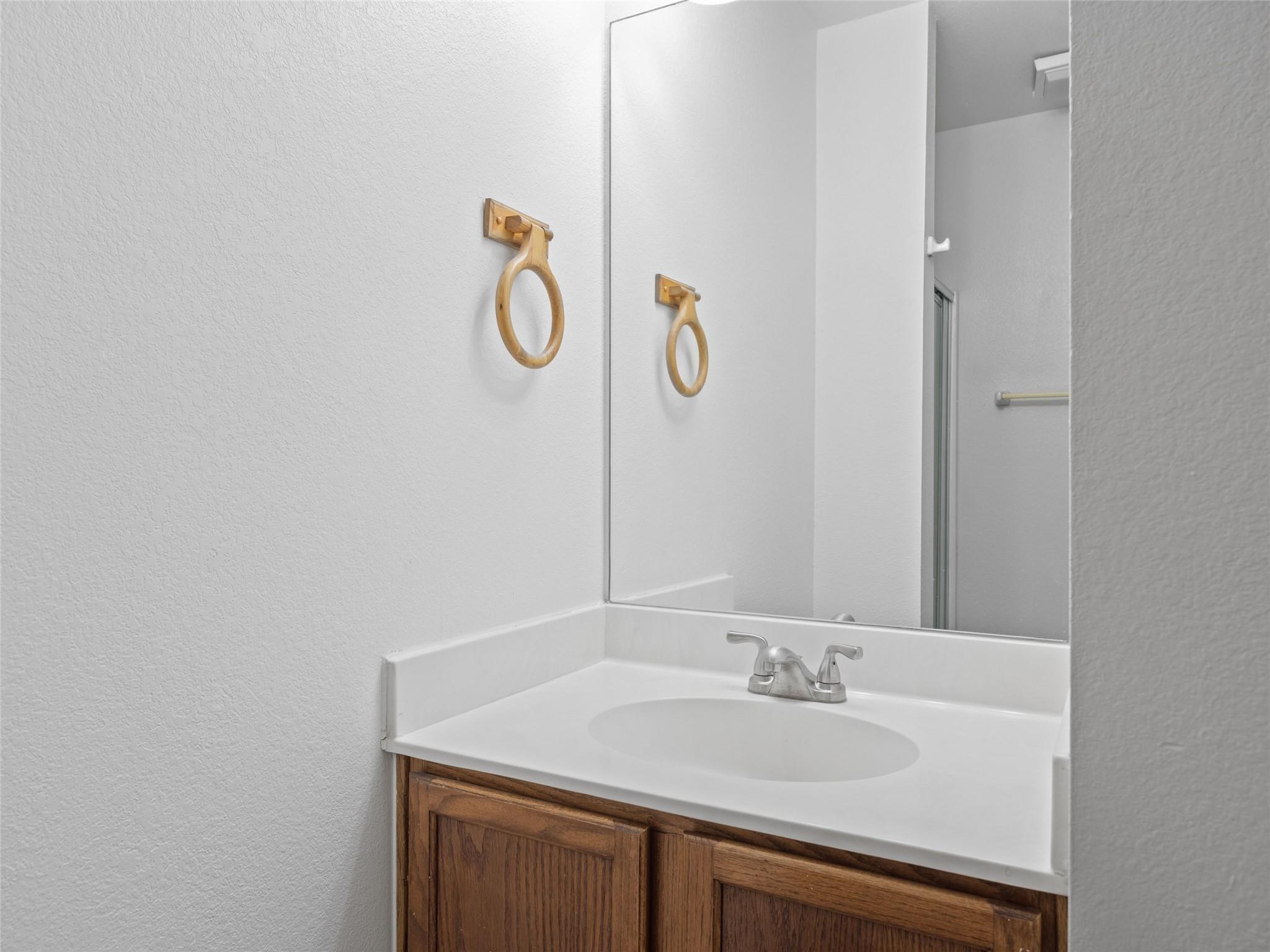 2908 Whisper Oaks Ln, Georgetown, TX 78628