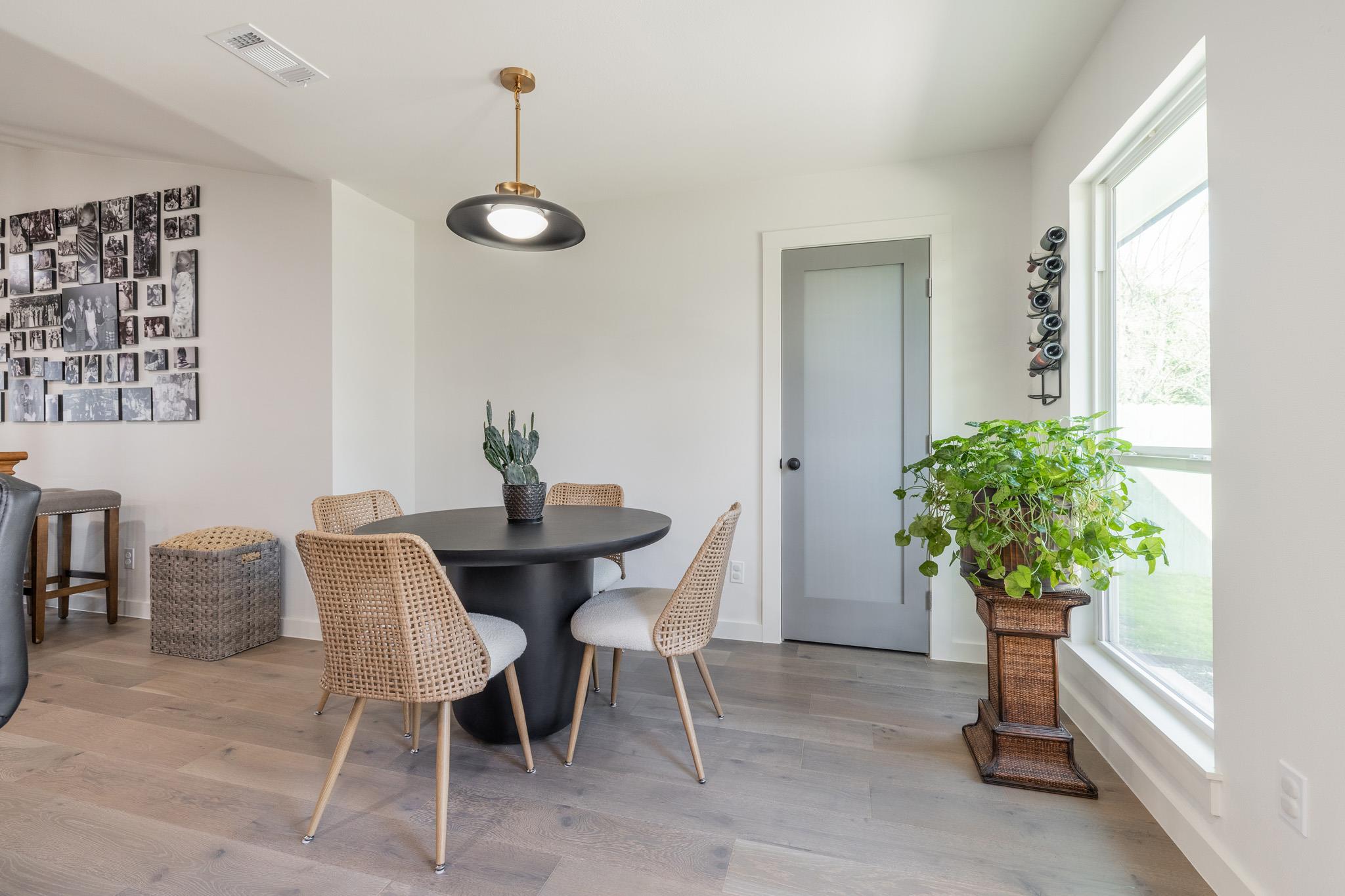 2214 Lear Ln, Austin, TX 78745