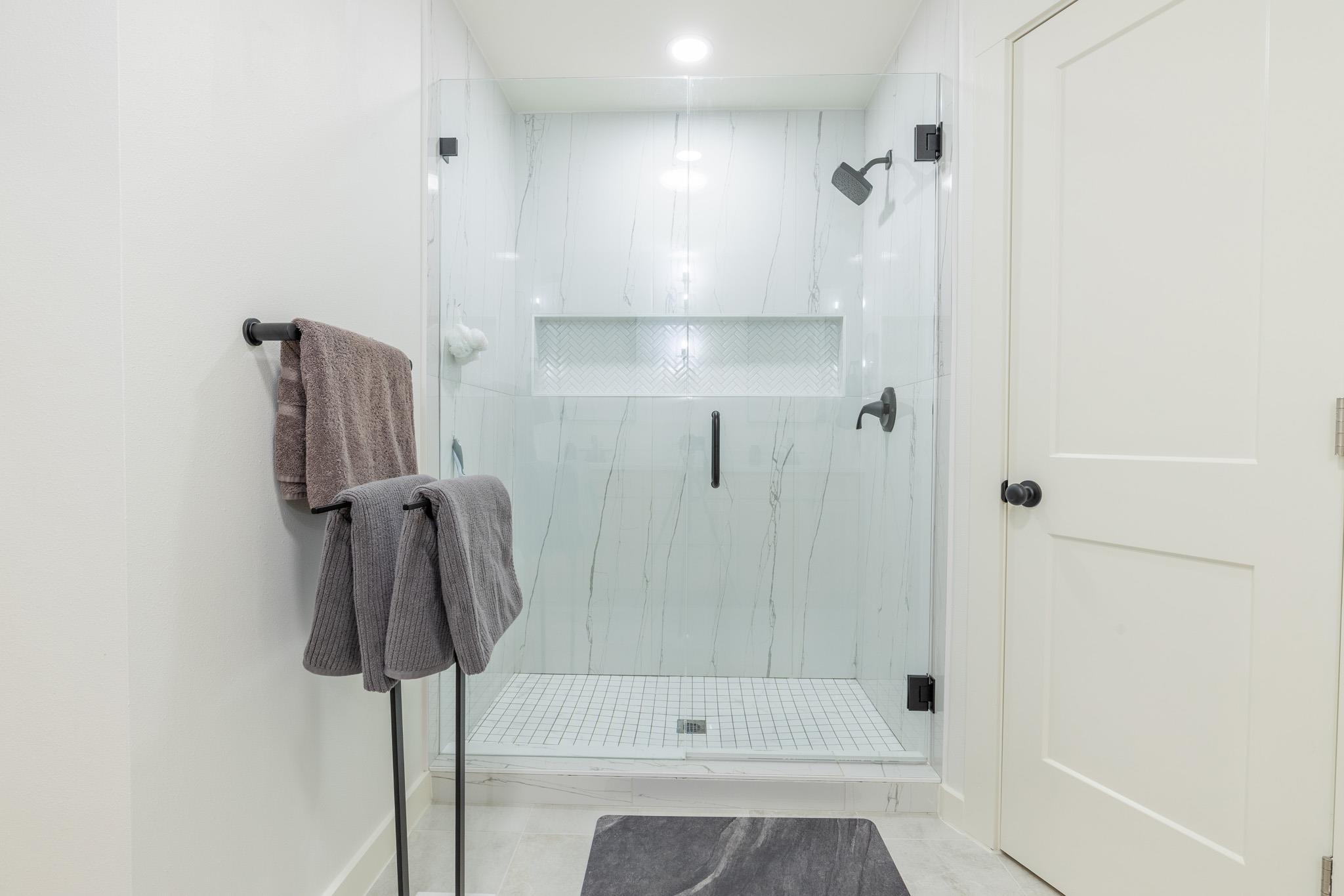 2214 Lear Ln, Austin, TX 78745