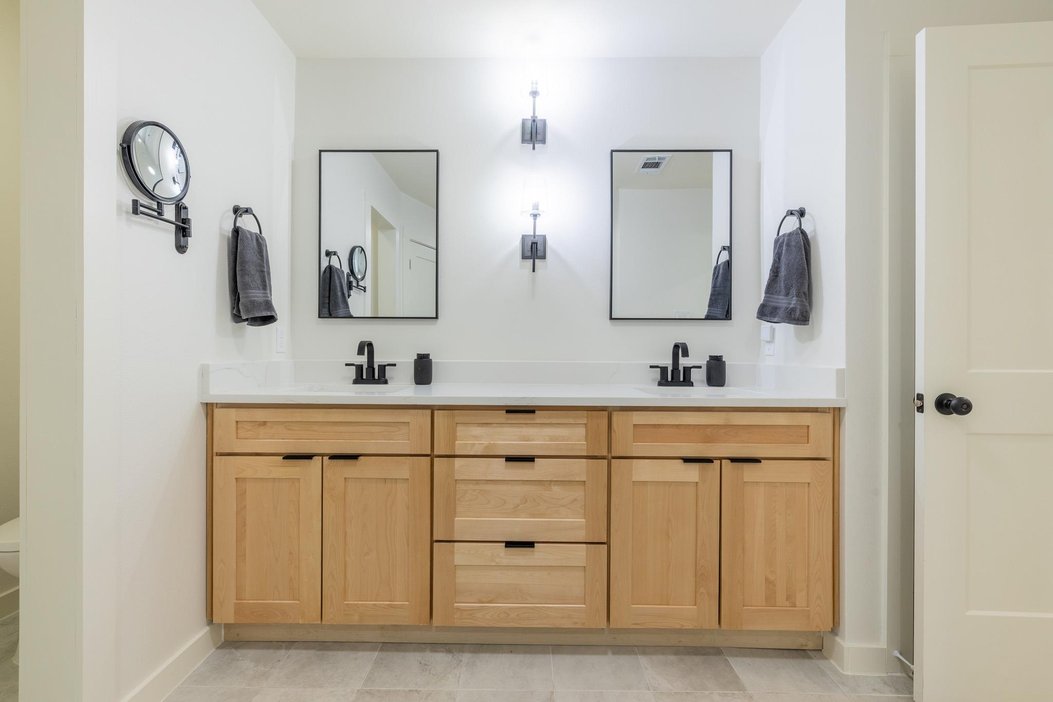 2214 Lear Ln, Austin, TX 78745