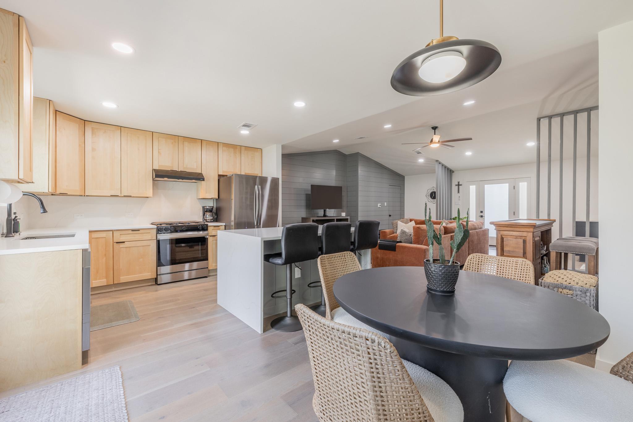 2214 Lear Ln, Austin, TX 78745