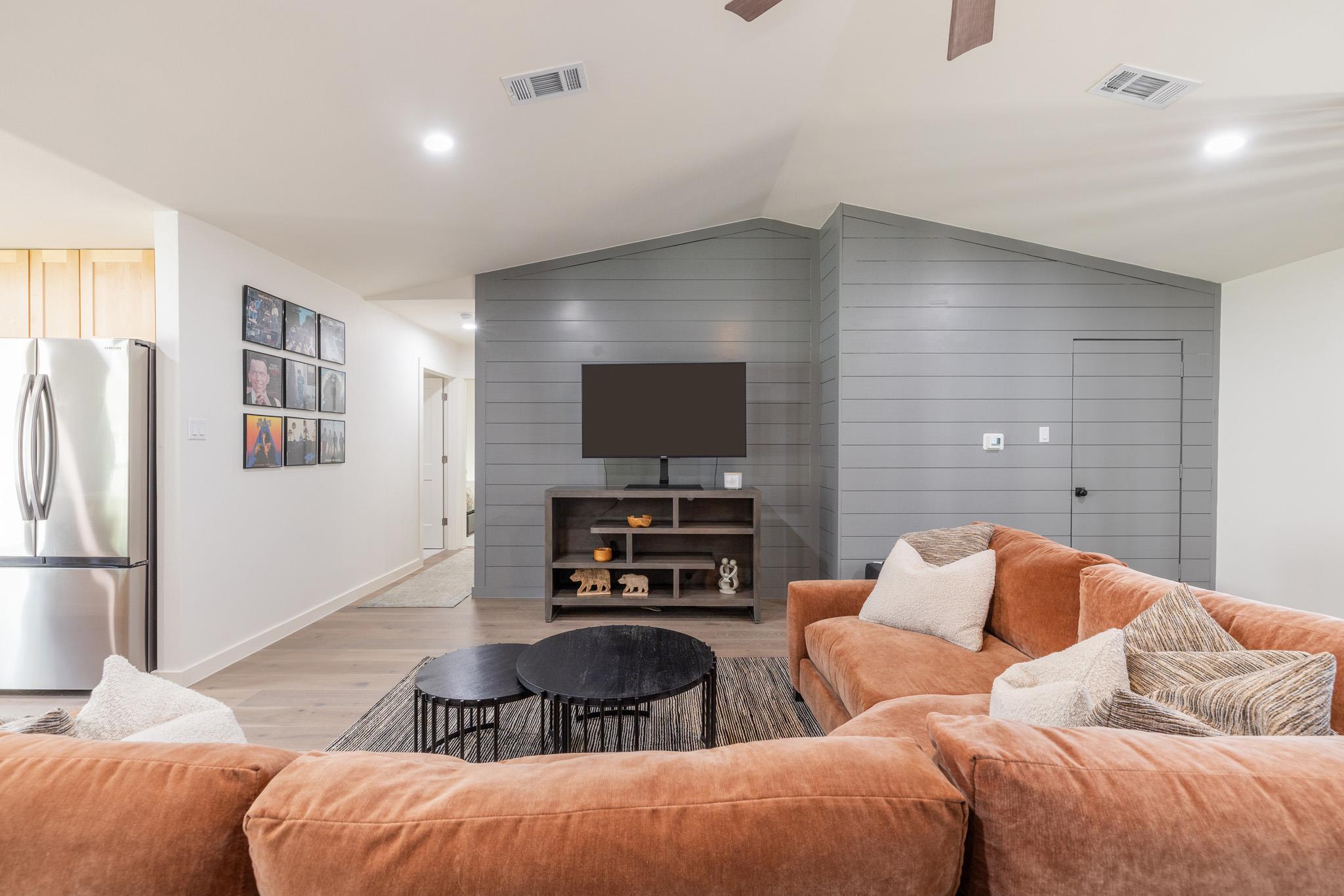 2214 Lear Ln, Austin, TX 78745