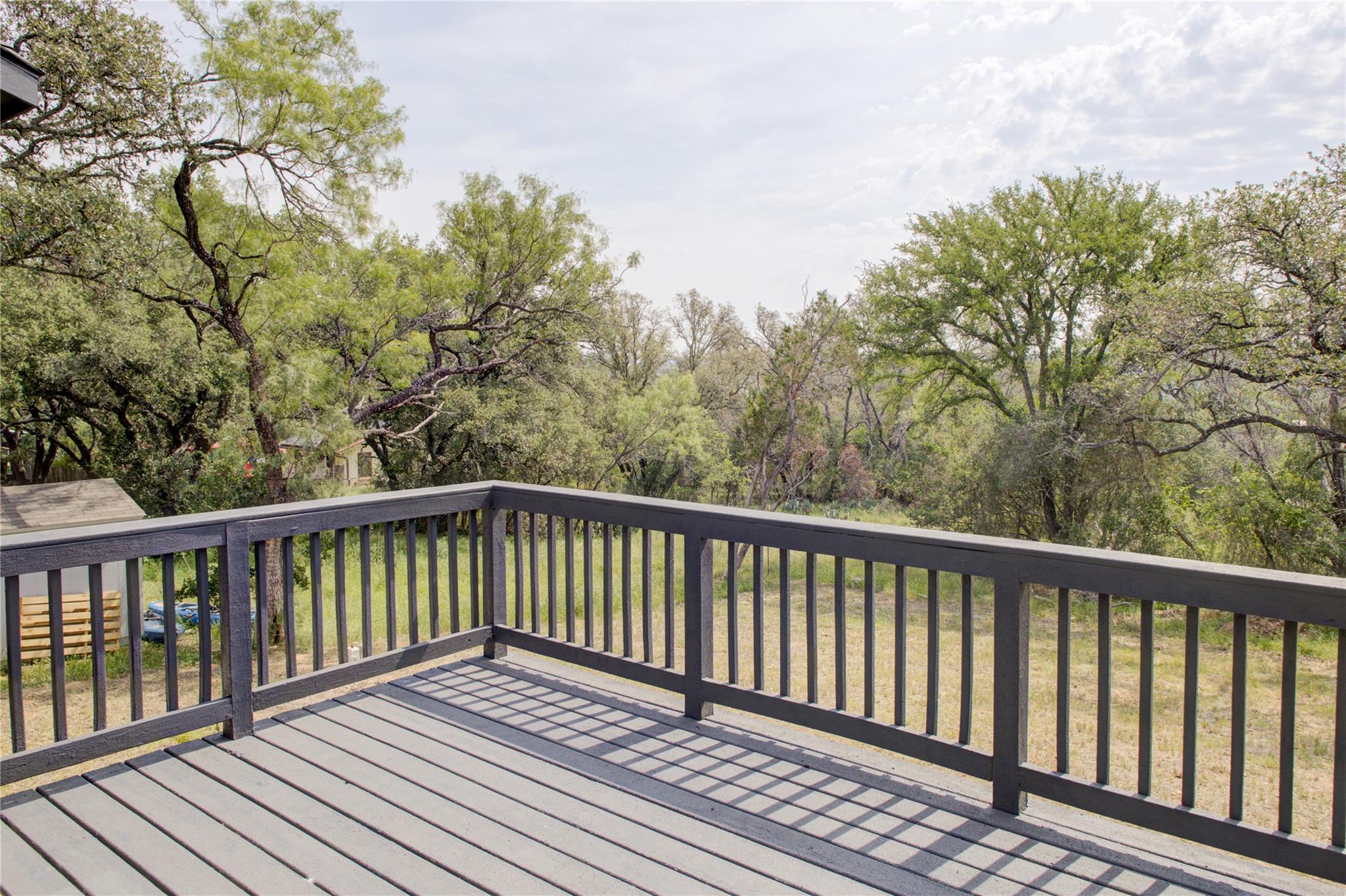 505 Chantilly Ln, Spicewood, TX 78669