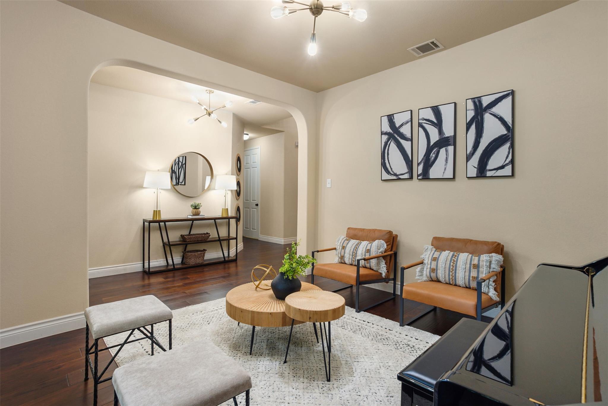 121 E Adelanta Pl, Round Rock, TX 78681