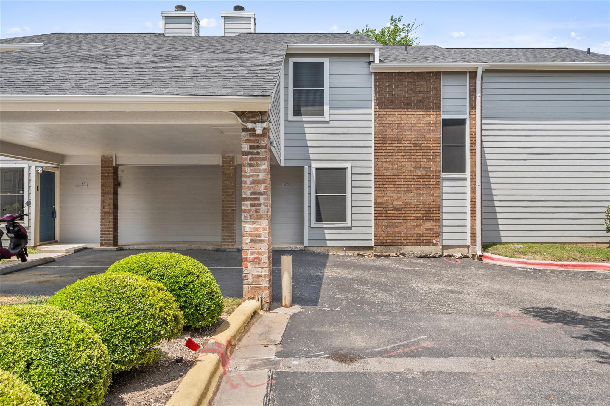 7635 Guadalupe St # 102, Austin, TX 78752