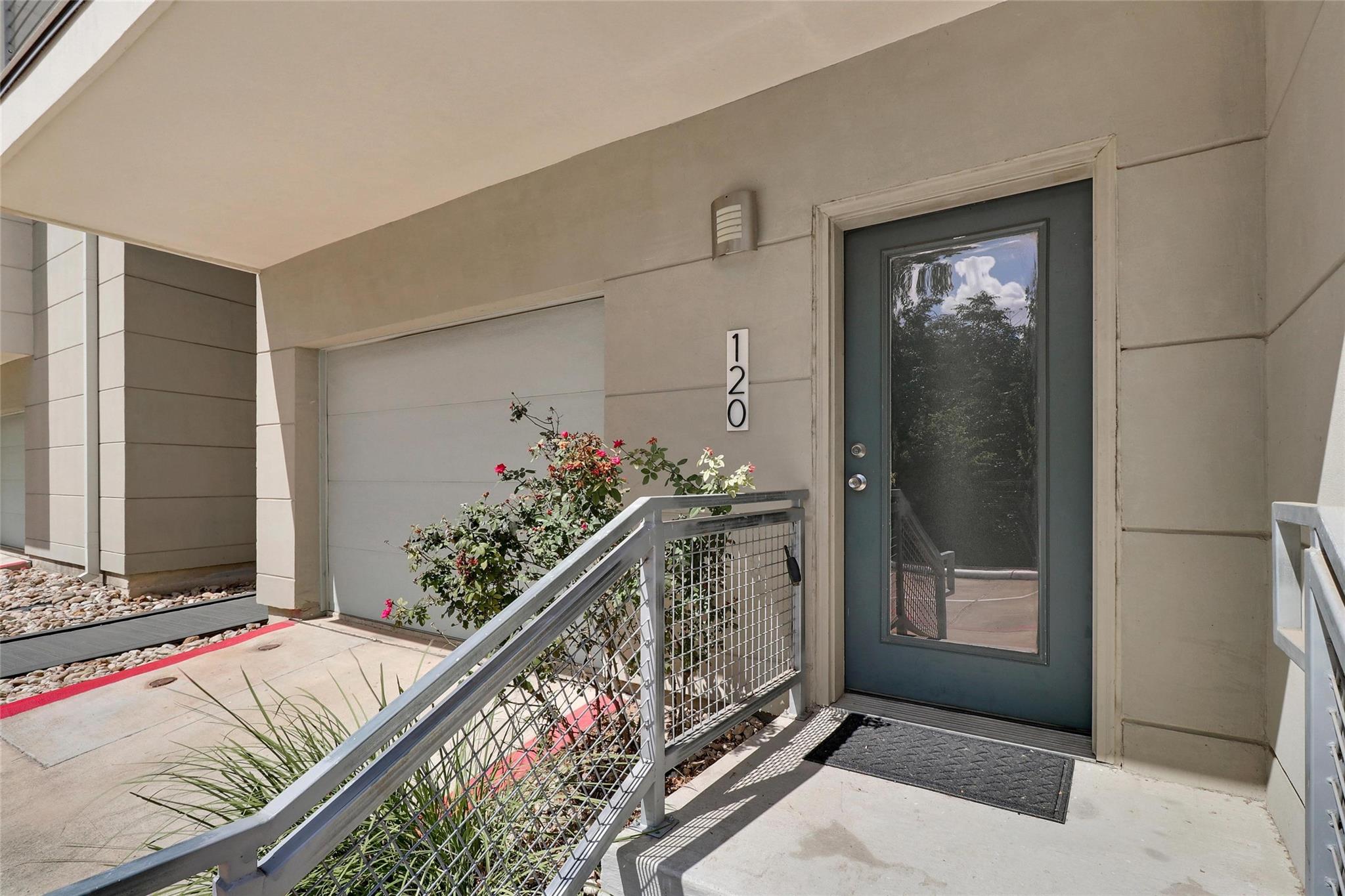 604 N Bluff Dr # 120, Austin, TX 78745