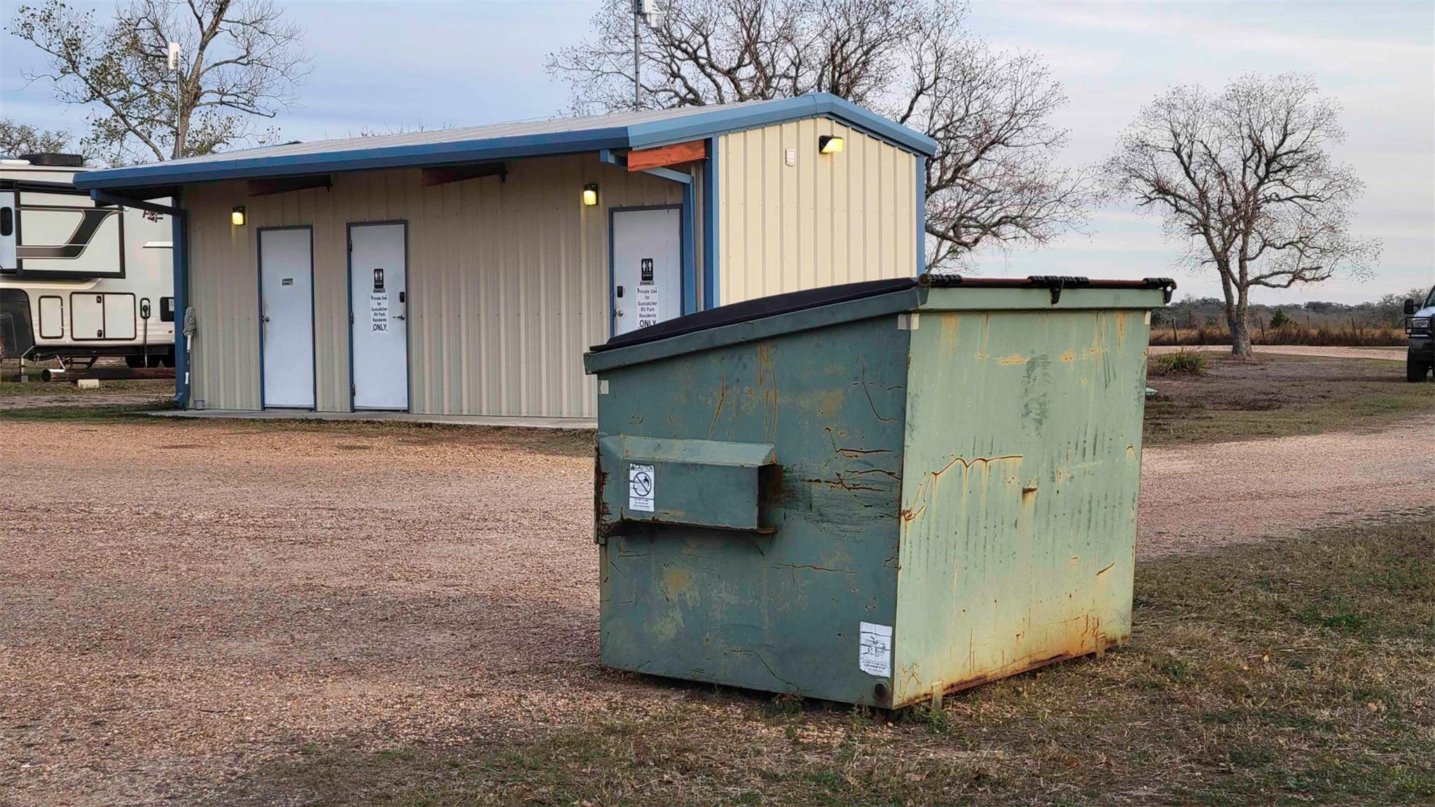 3033 S Us Highway 77 Highway, La Grange, TX 78945