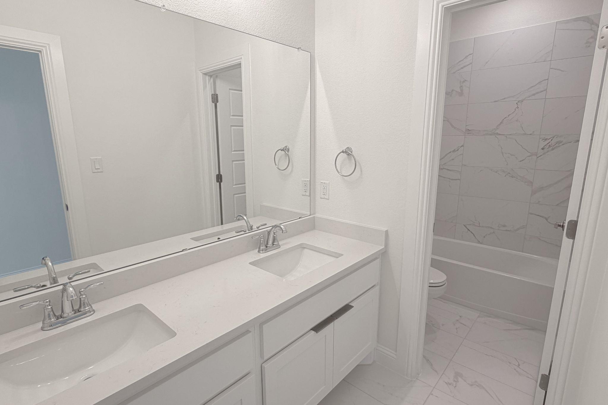 221 Medallion St, Liberty Hill, TX 78642