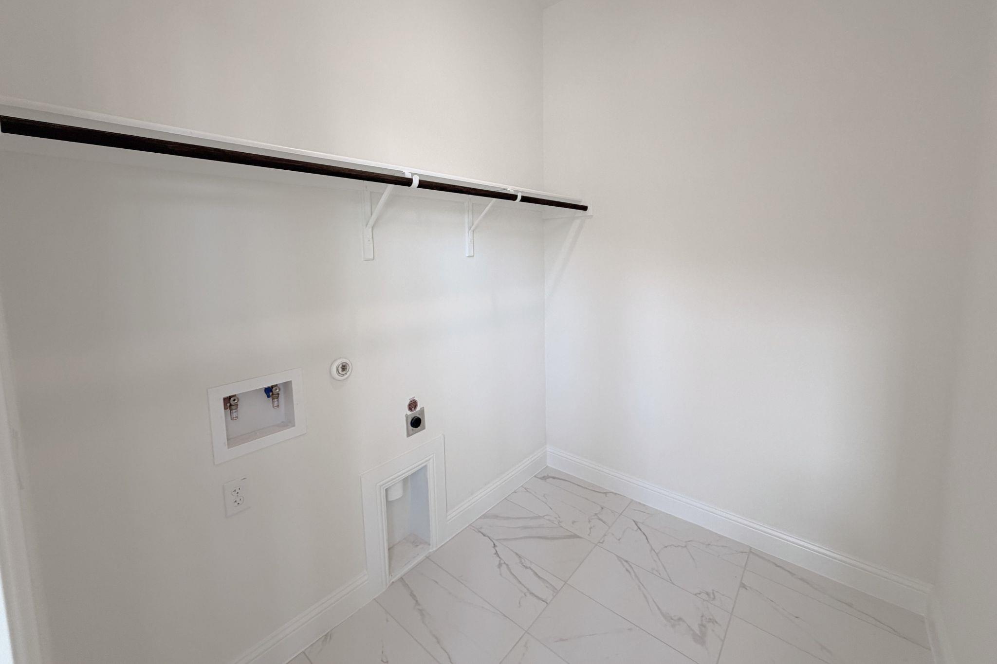 221 Medallion St, Liberty Hill, TX 78642