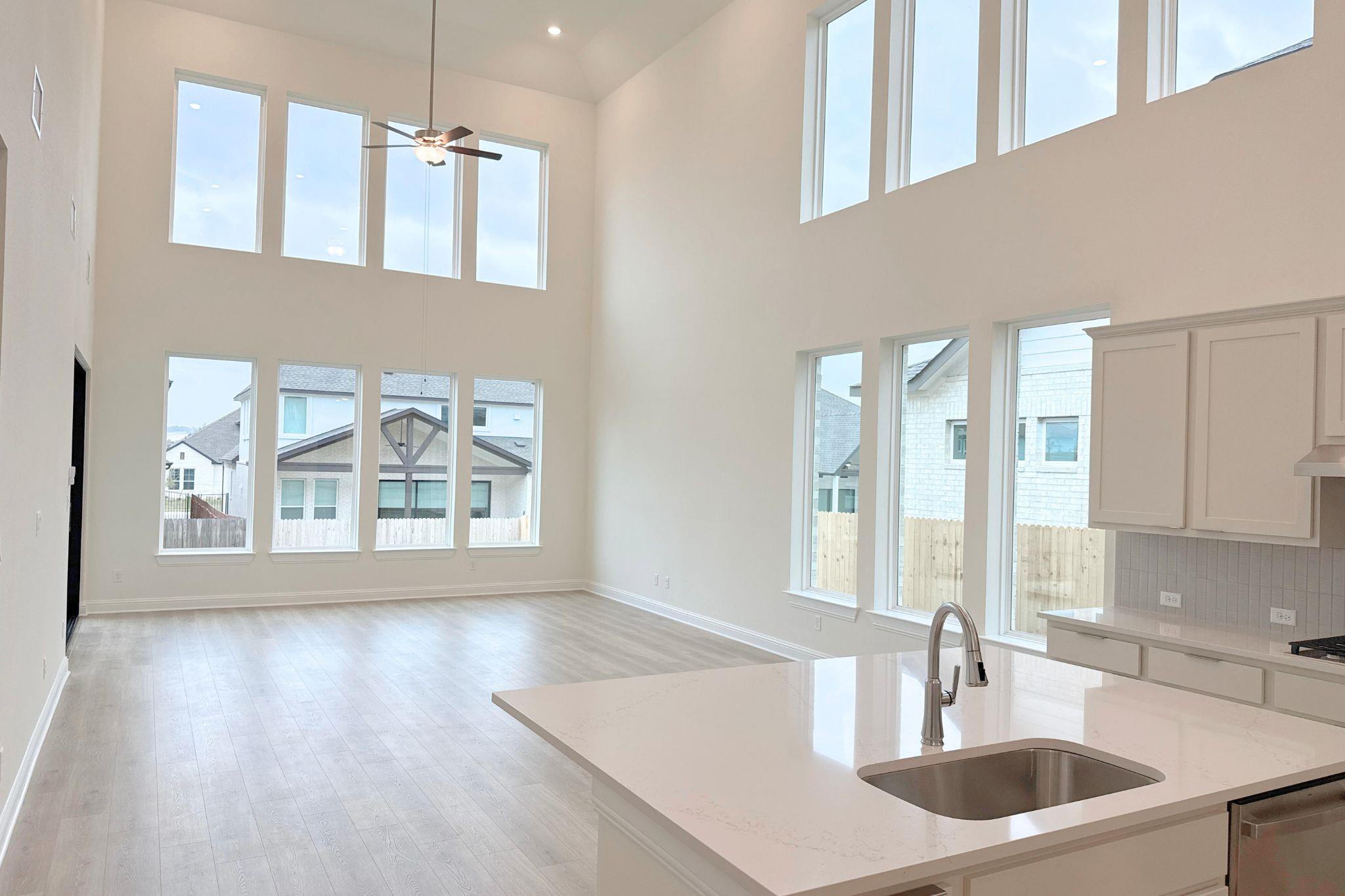 221 Medallion St, Liberty Hill, TX 78642