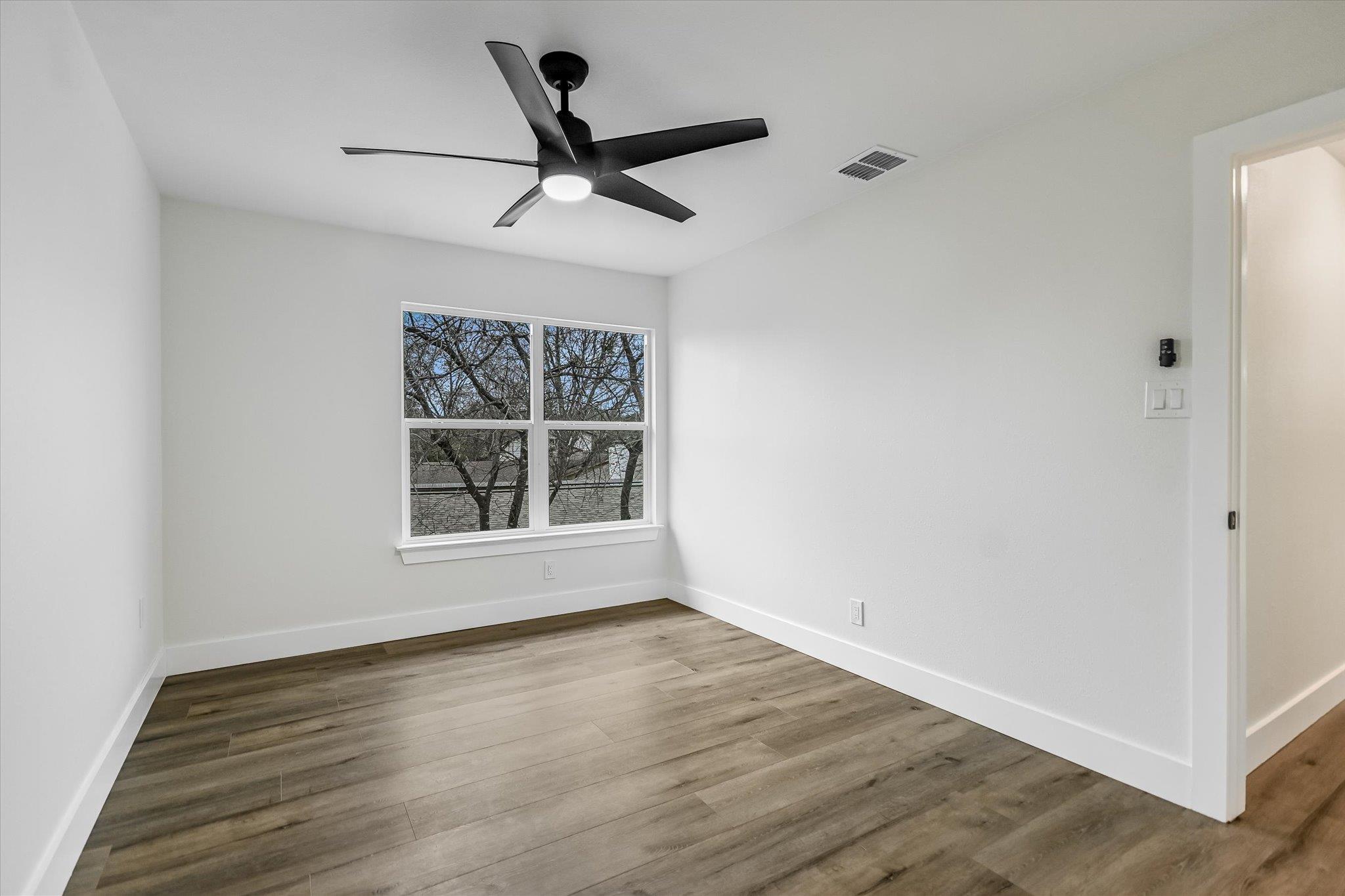 2704 Loyola Ln, Austin, TX 78723