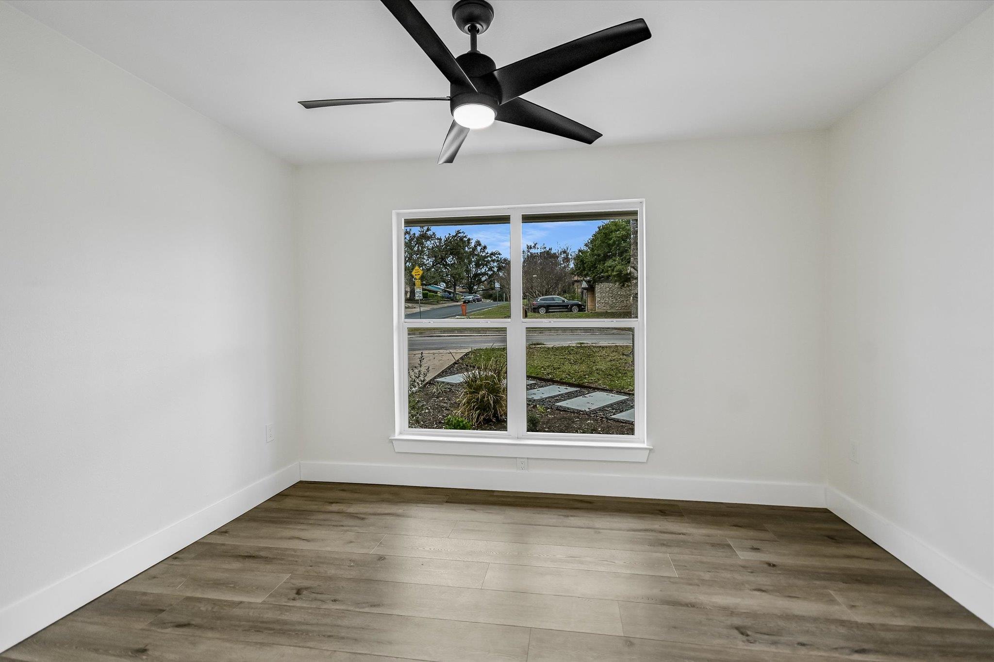 2704 Loyola Ln, Austin, TX 78723