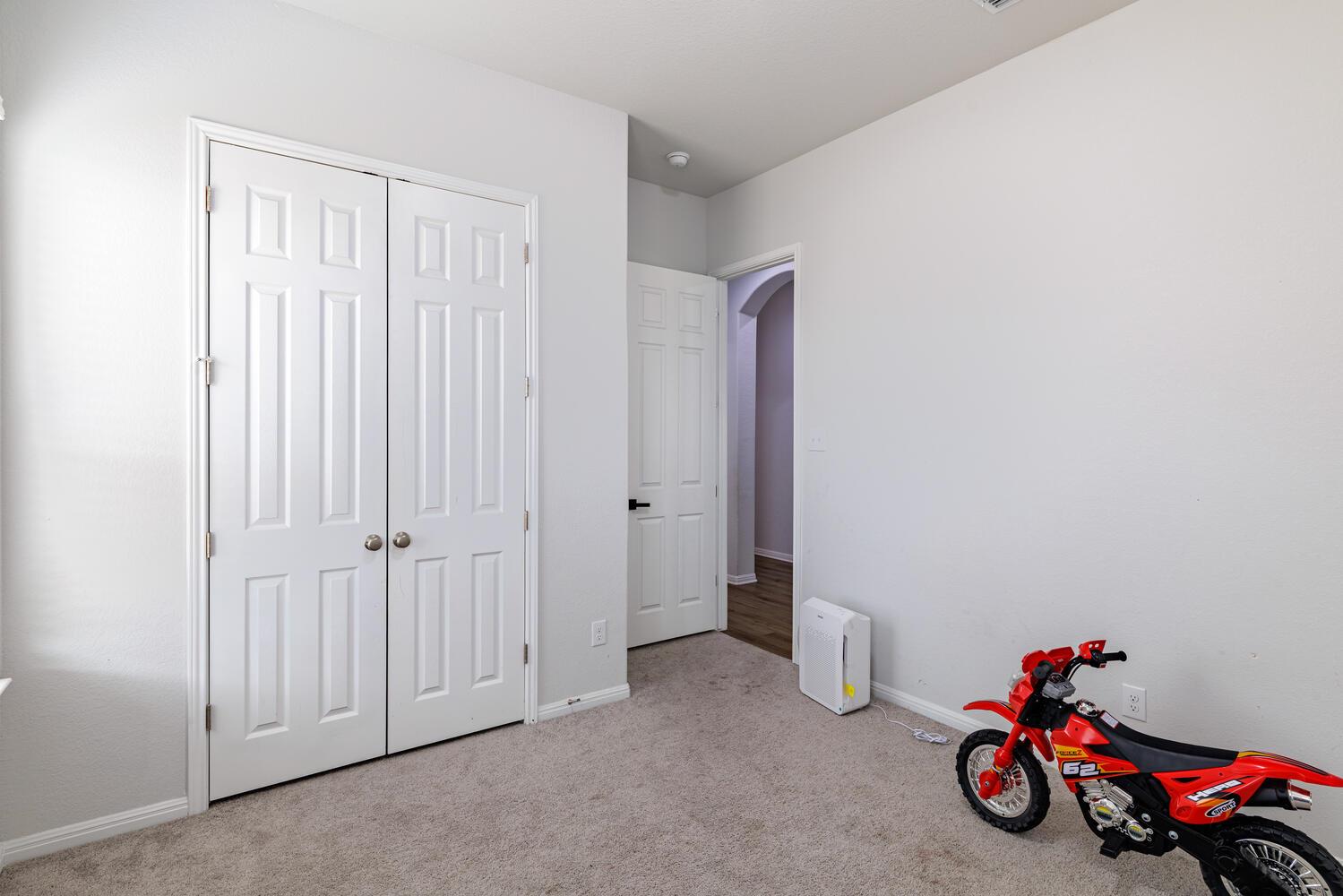 1913 Equine Rd, Leander, TX 78641