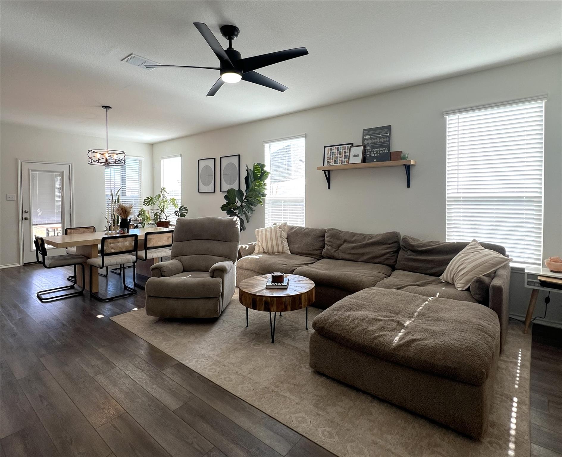 14313 James Buchanan St, Manor, TX 78653