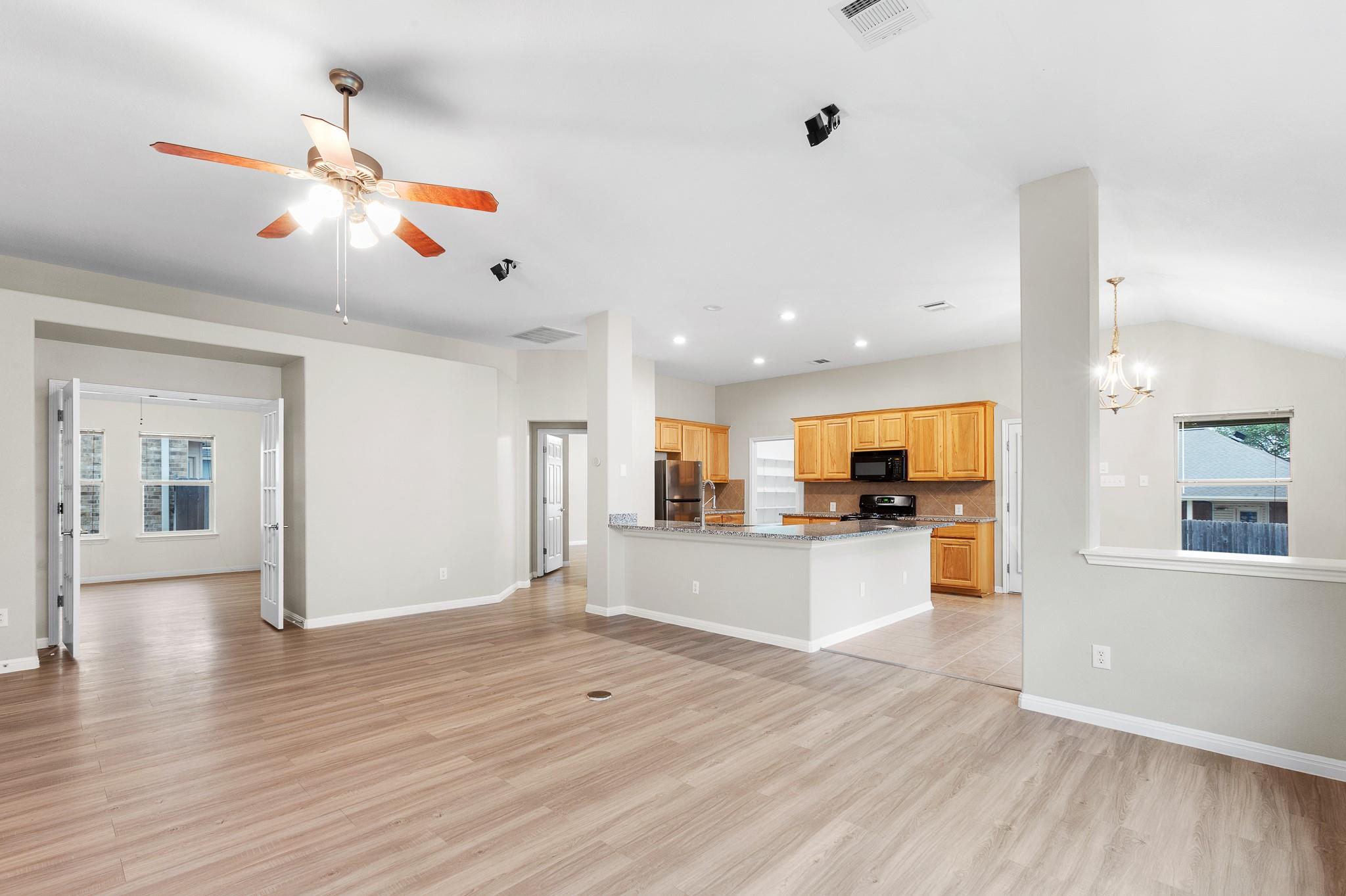 2205 Speidel Dr, Pflugerville, TX 78660