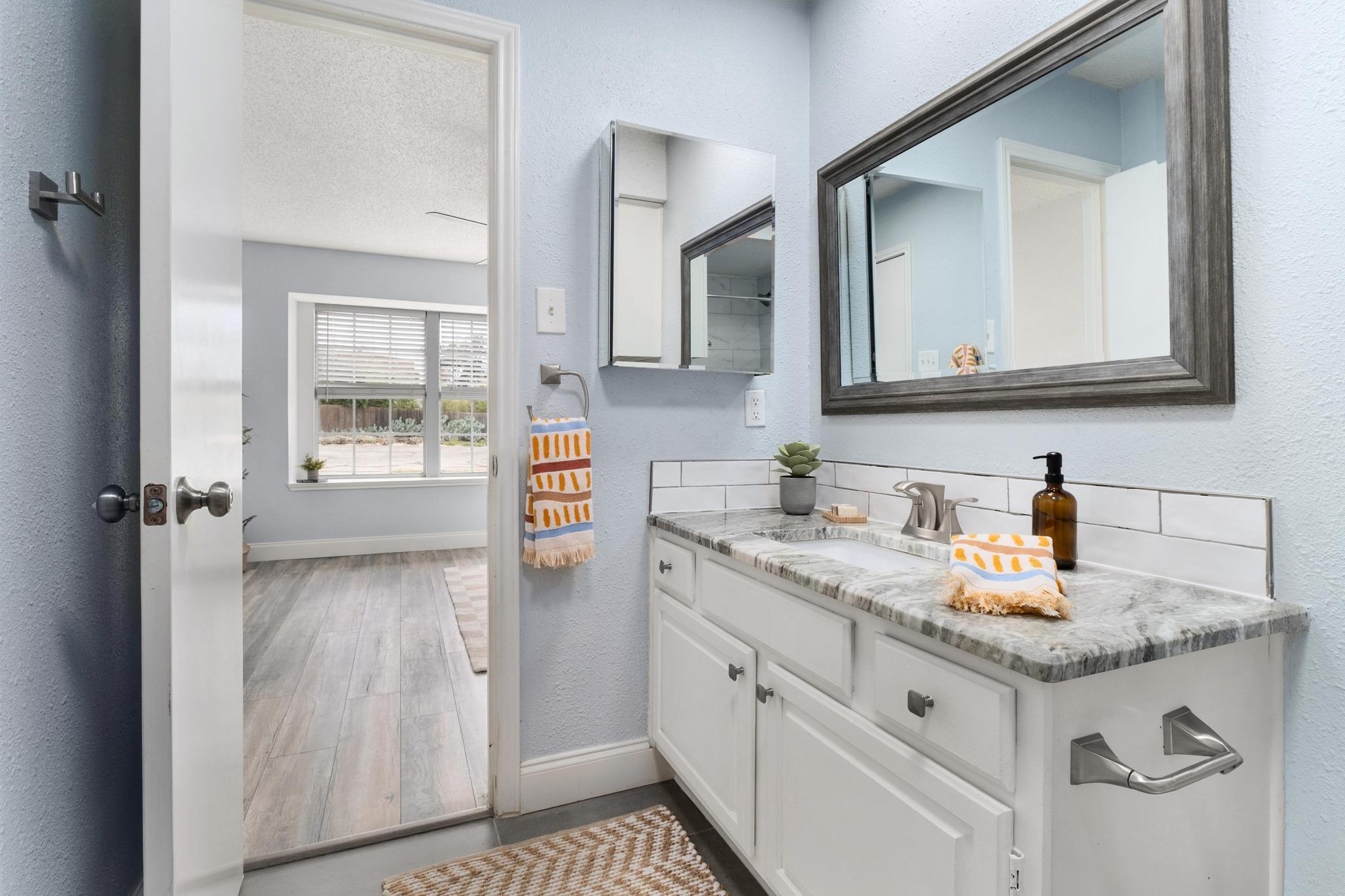 8103 Washita Dr, Austin, TX 78749