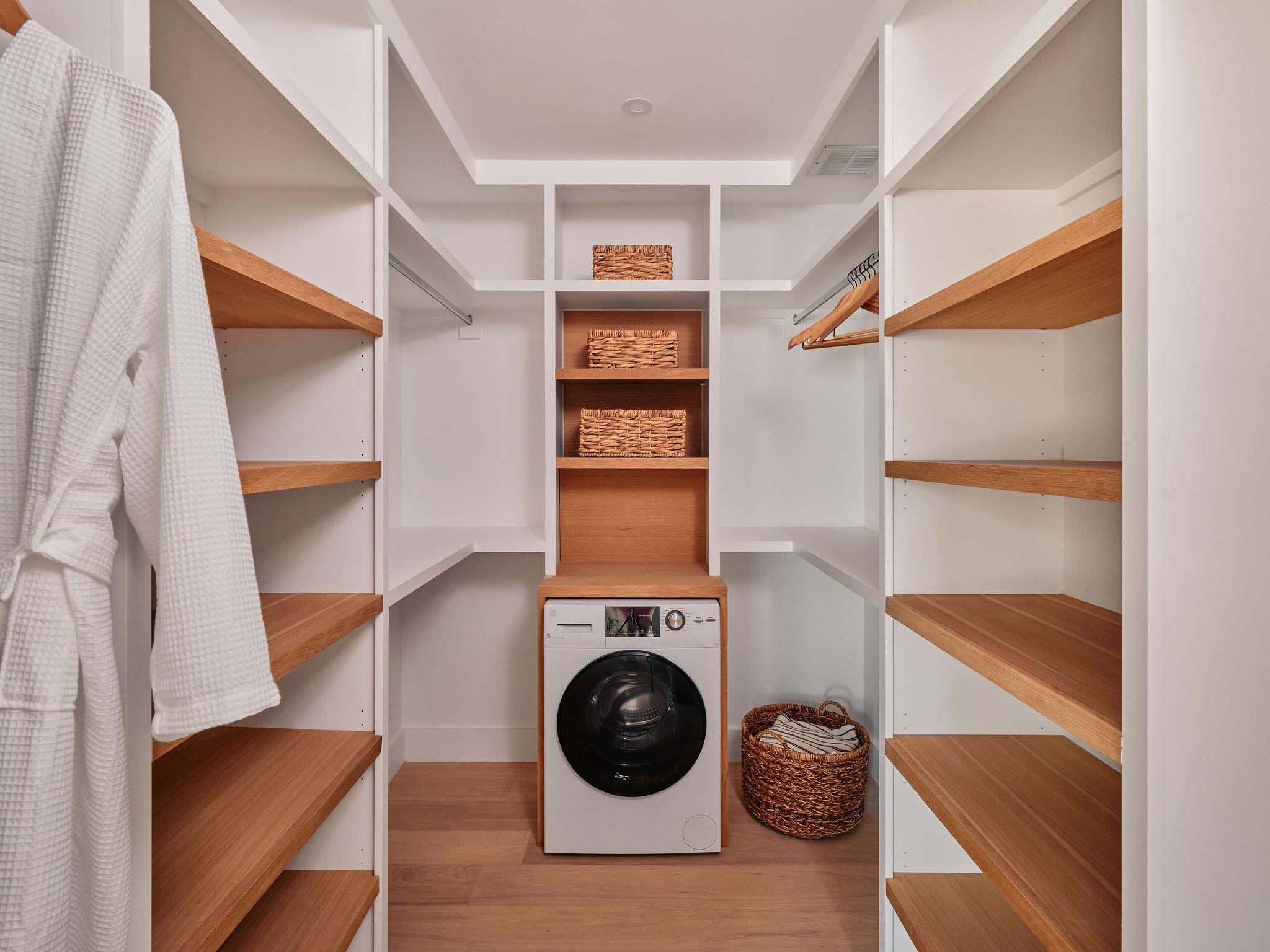 4214 Deepwoods Dr, Austin, TX 78731