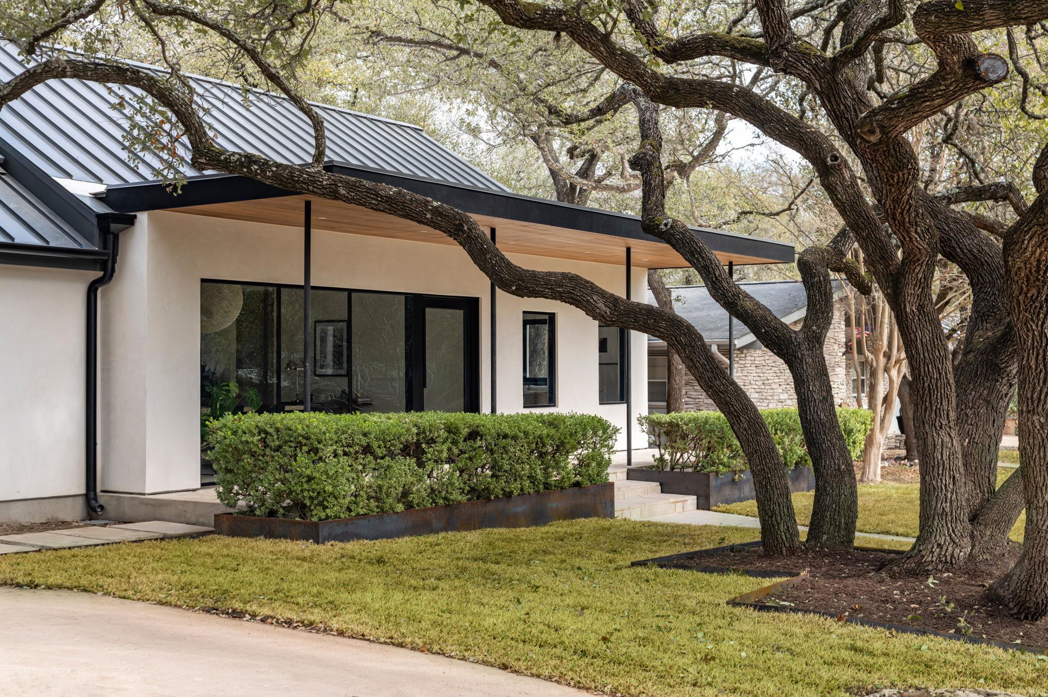 4214 Deepwoods Dr, Austin, TX 78731