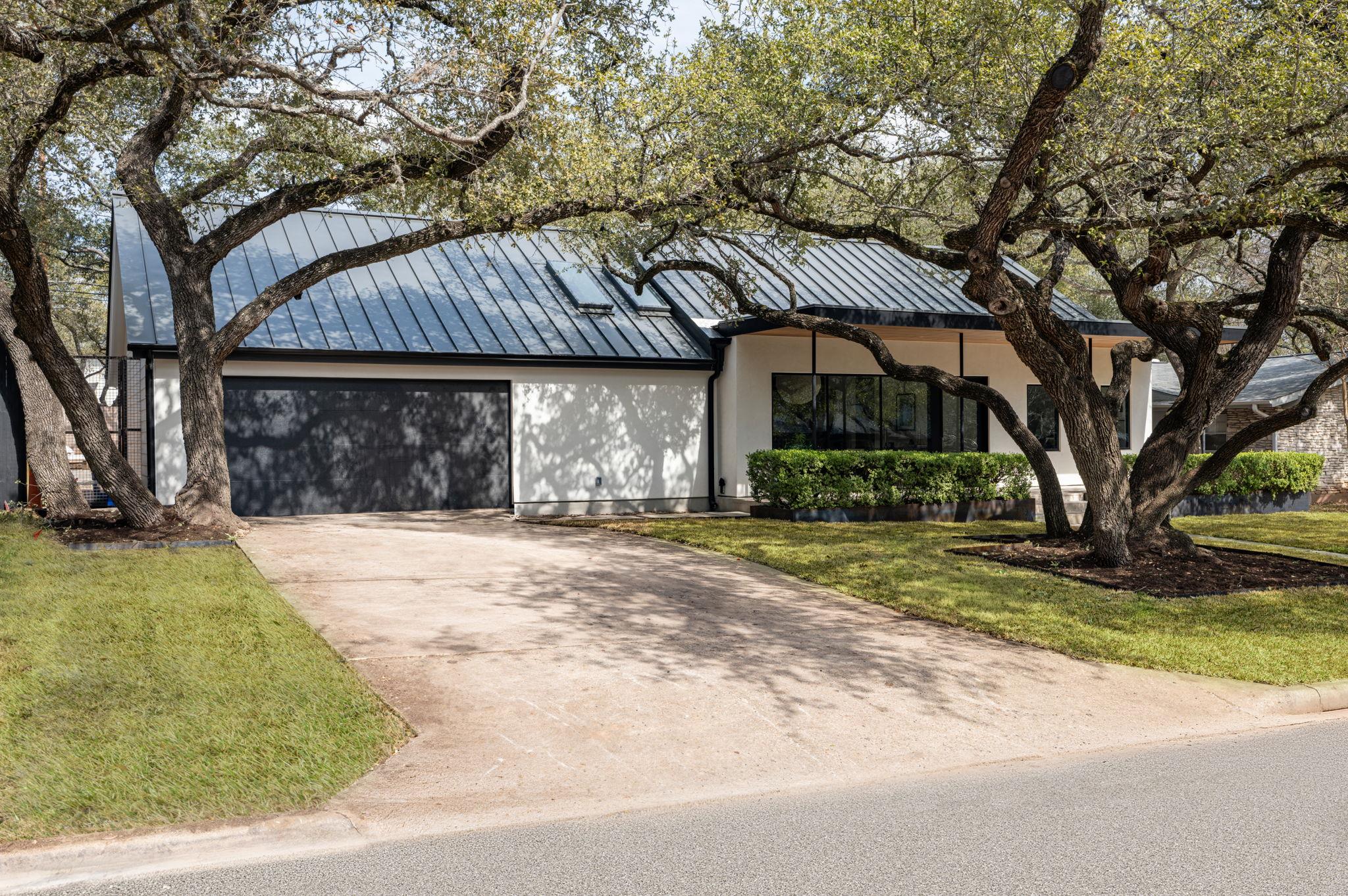 4214 Deepwoods Dr, Austin, TX 78731