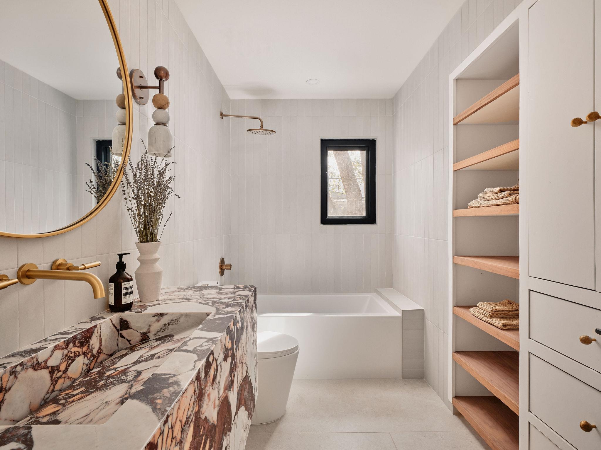 4214 Deepwoods Dr, Austin, TX 78731