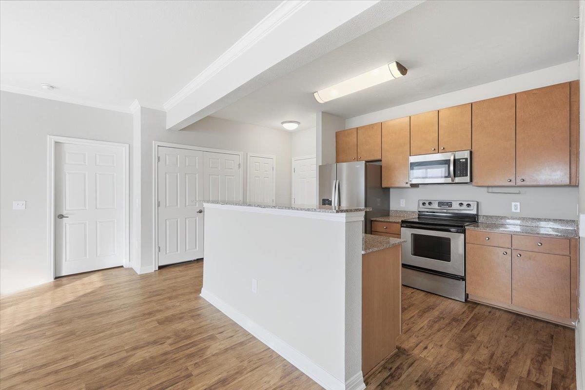 2502 Leon St # 414, Austin, TX 78705