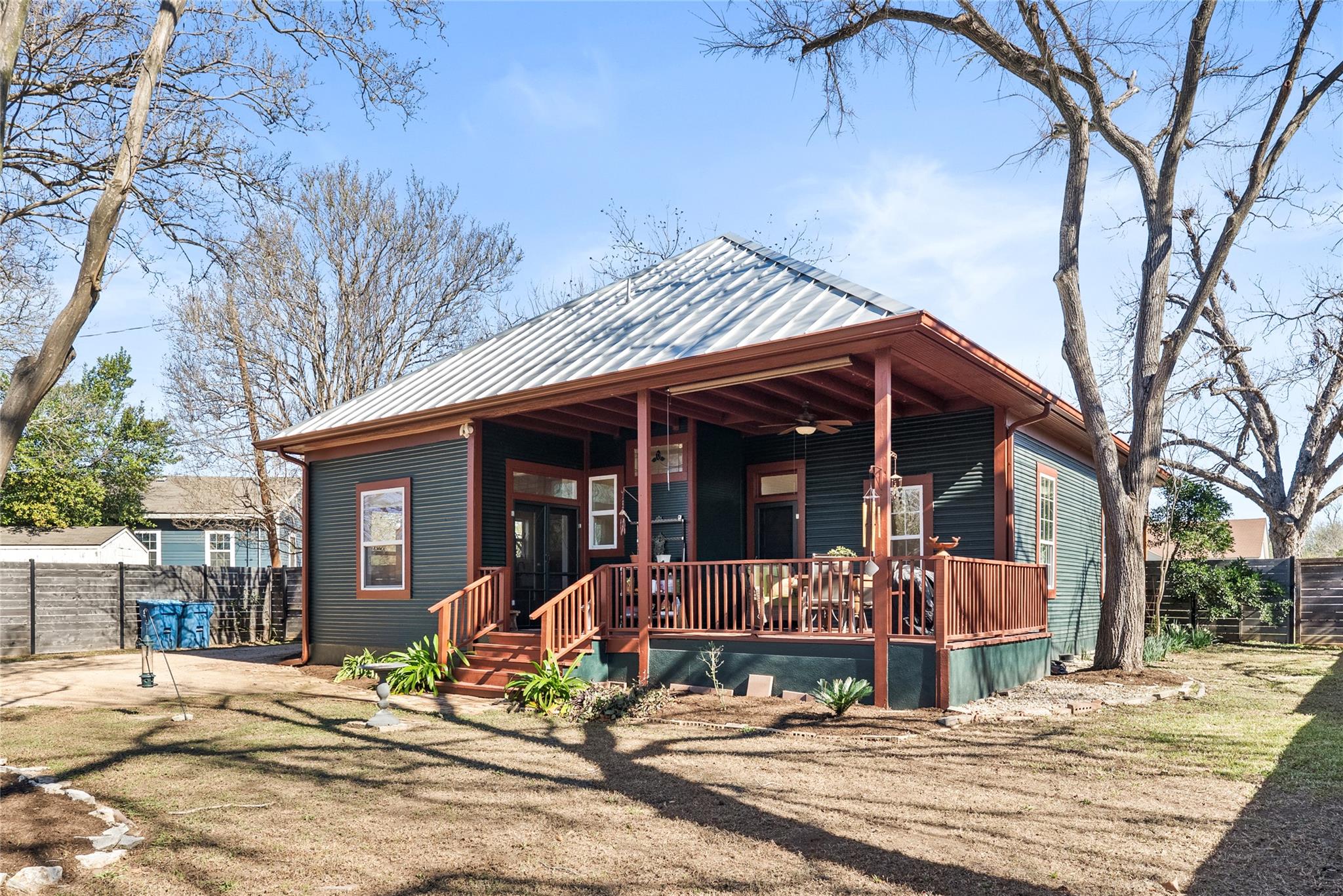 518 N Avenue F, Elgin, TX 78621