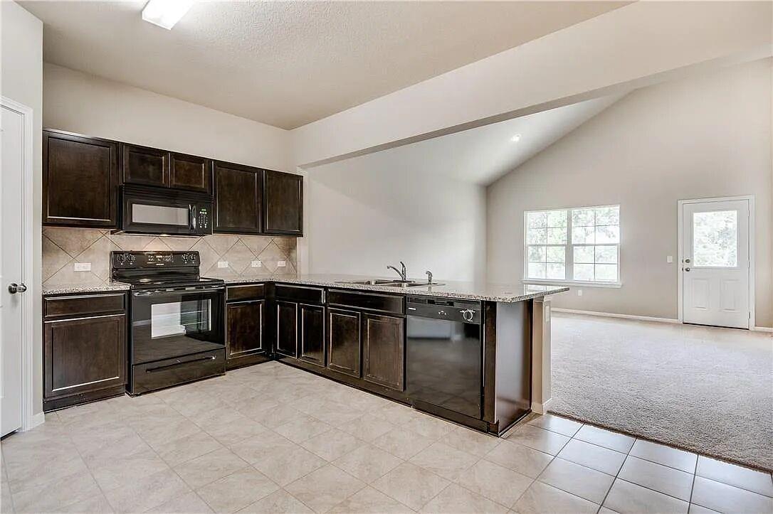 11125 Night Camp Dr, Austin, TX 78754