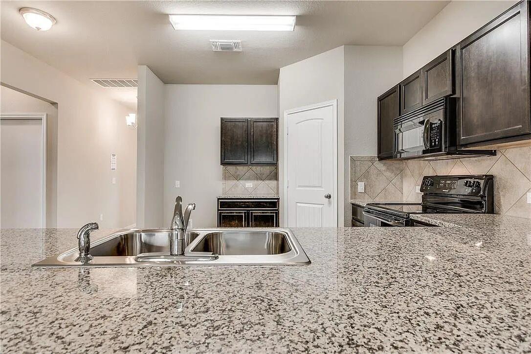 11125 Night Camp Dr, Austin, TX 78754