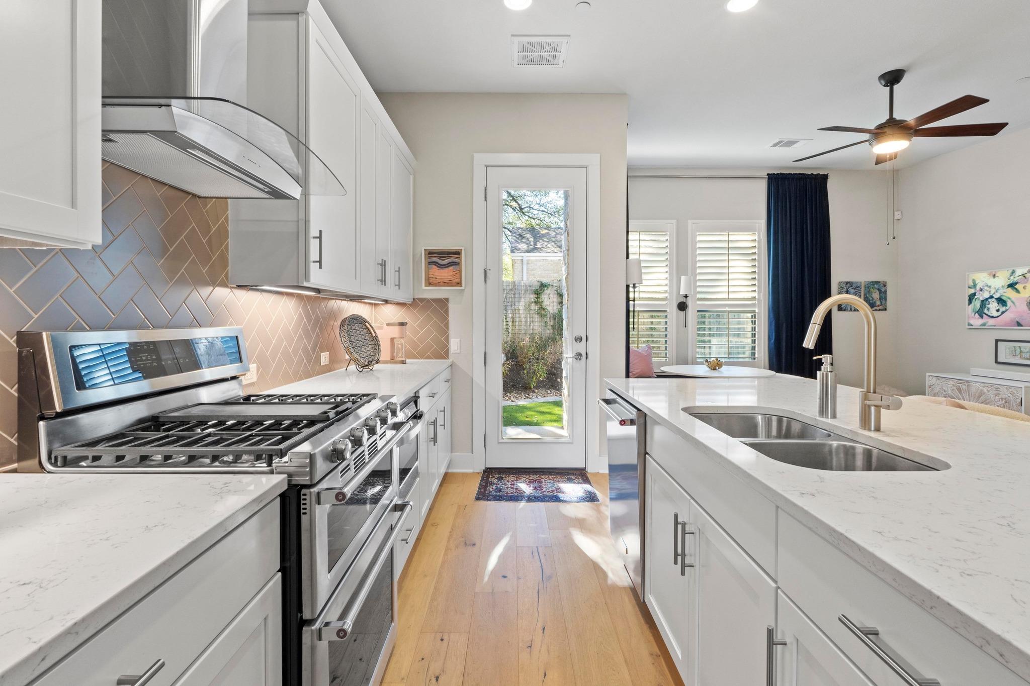 4323 Spicewood Springs Rd # 6, Austin, TX 78759