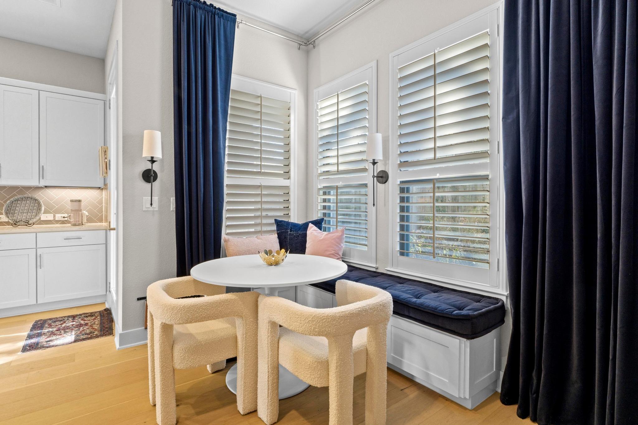 4323 Spicewood Springs Rd # 6, Austin, TX 78759