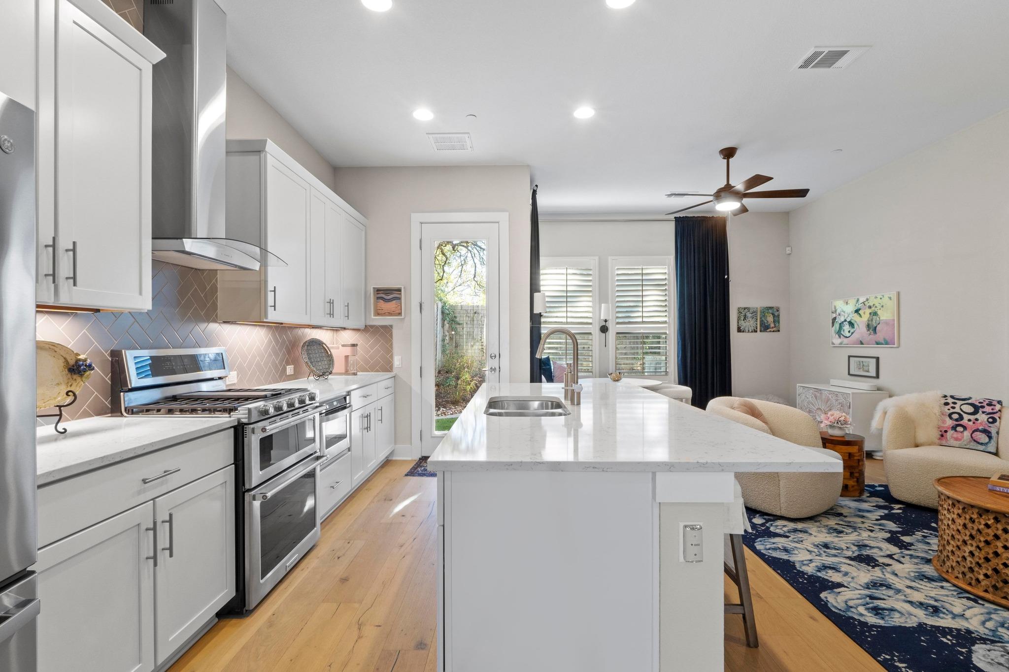 4323 Spicewood Springs Rd # 6, Austin, TX 78759