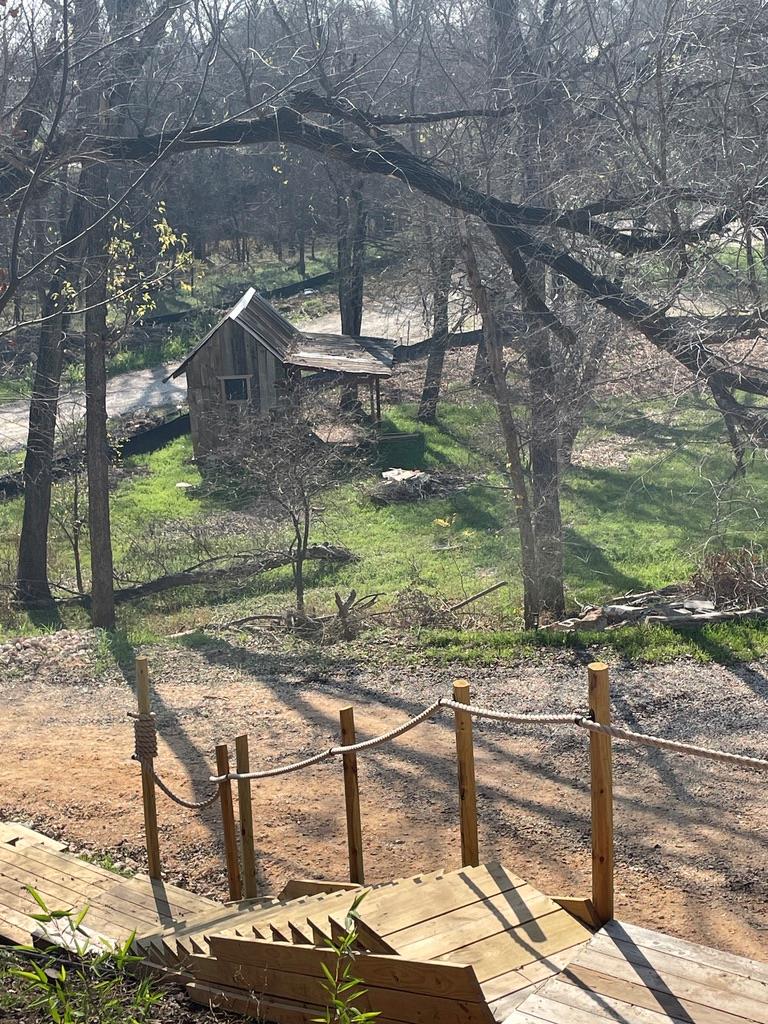 7691 Delwau Ln, Austin, TX 78725