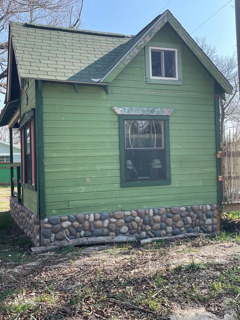 7691 Delwau Ln, Austin, TX 78725