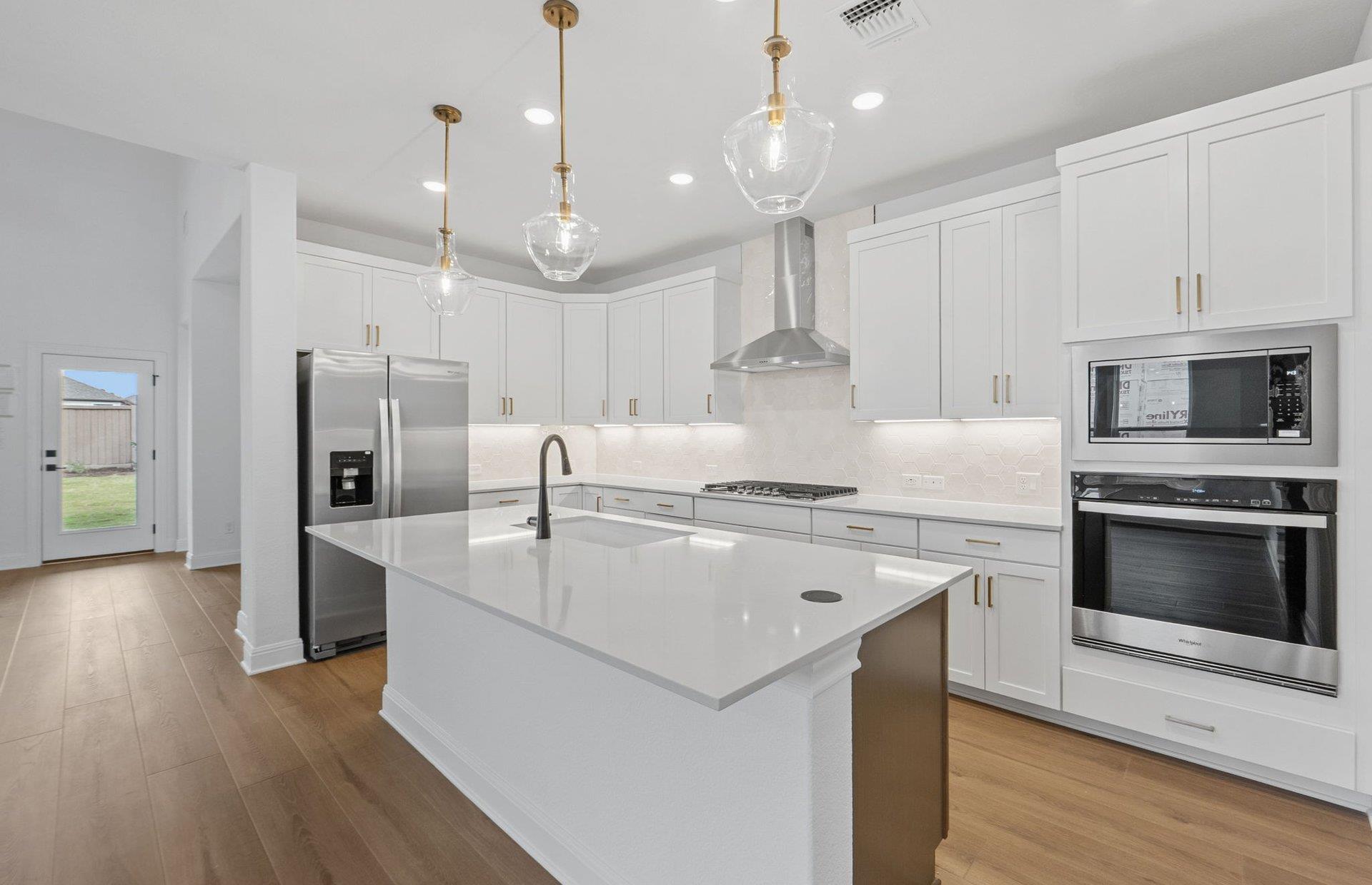 516 Knot Dr, Leander, TX 78641