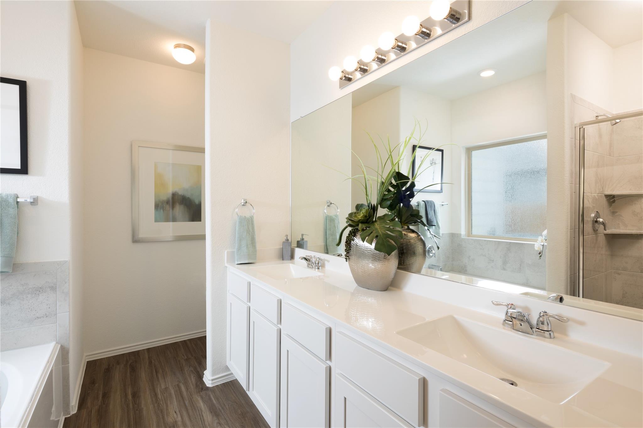 110 Donnington Dr, Hutto, TX 78634