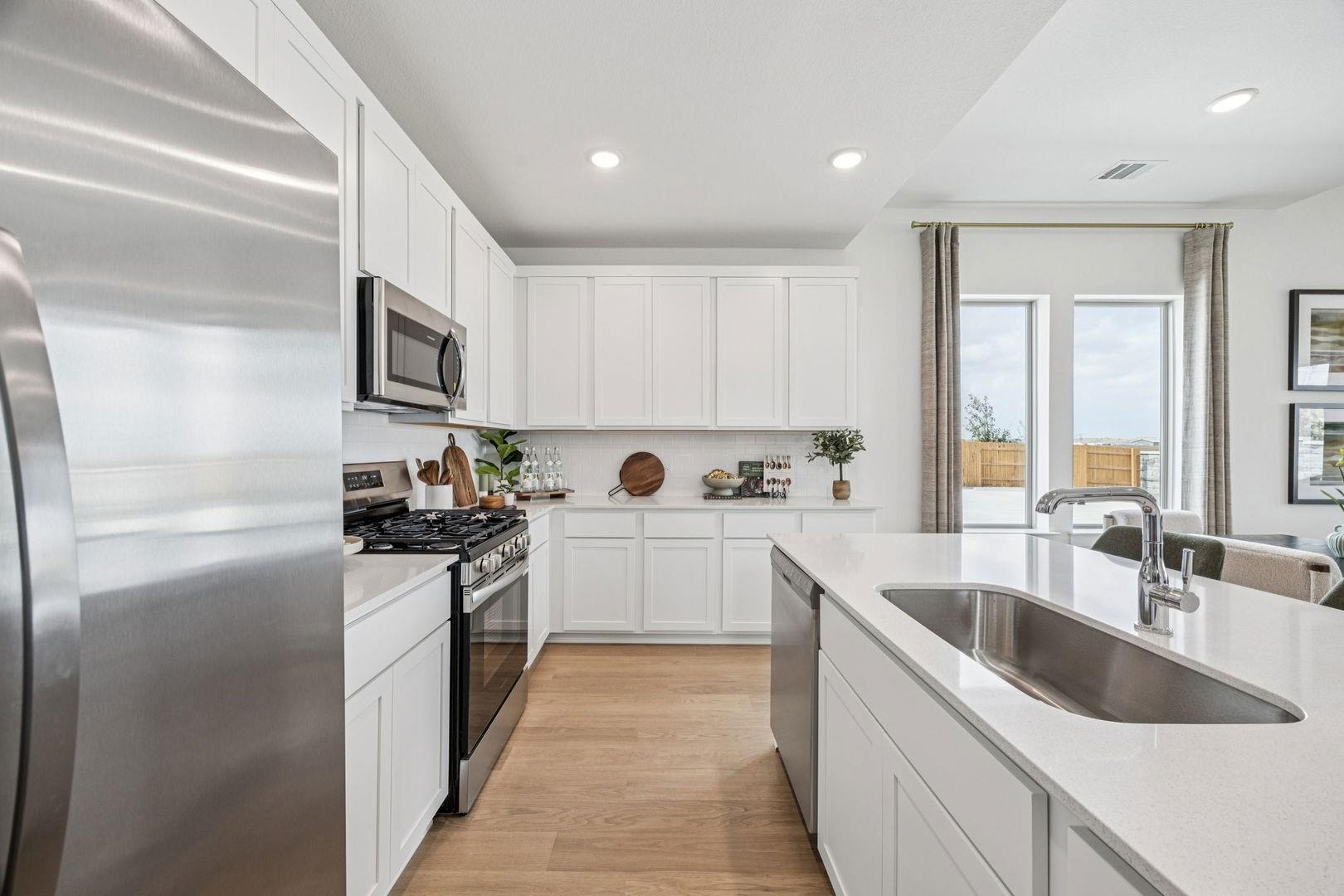 306 Sepulveda St, Hutto, TX 77336