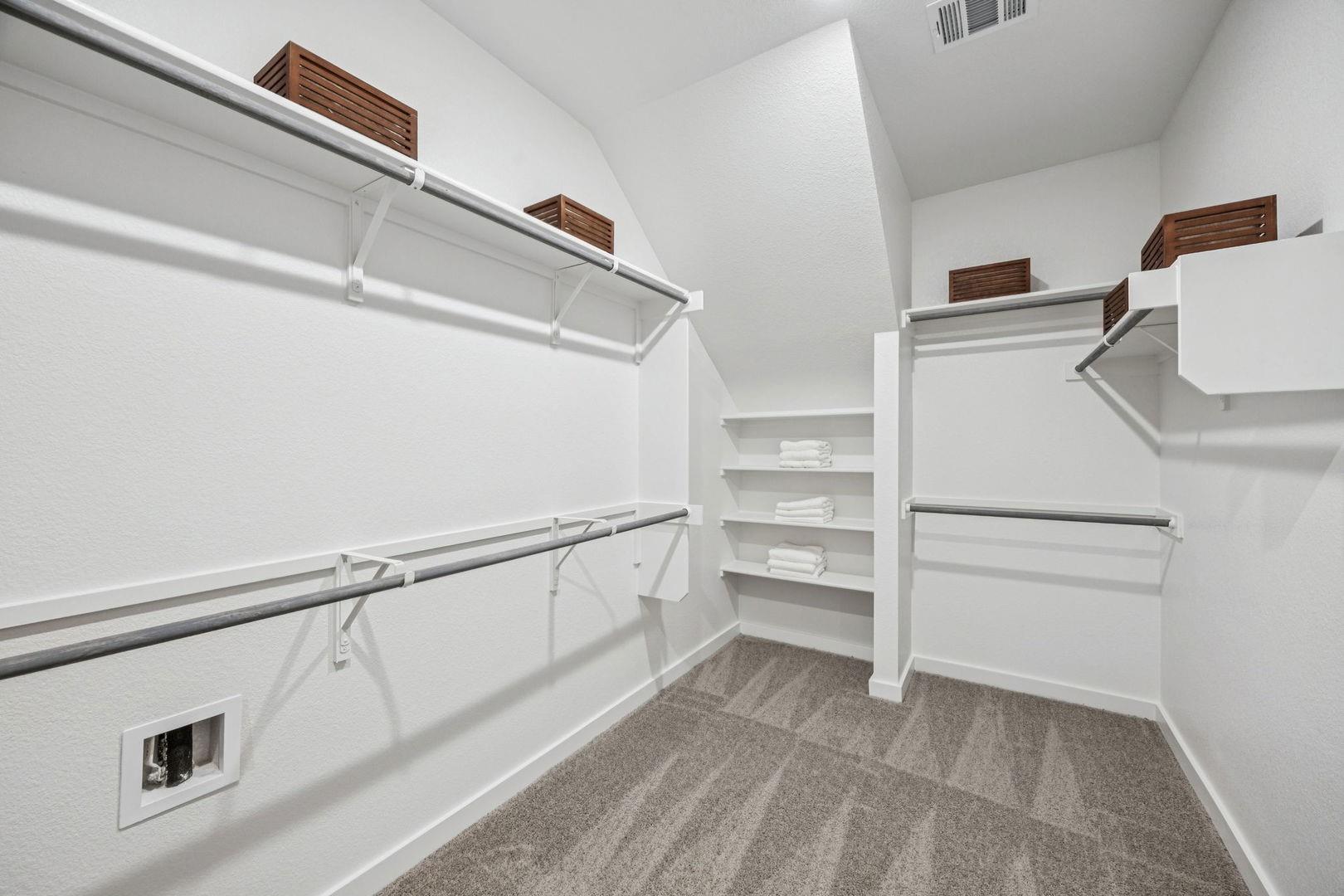 306 Sepulveda St, Hutto, TX 77336