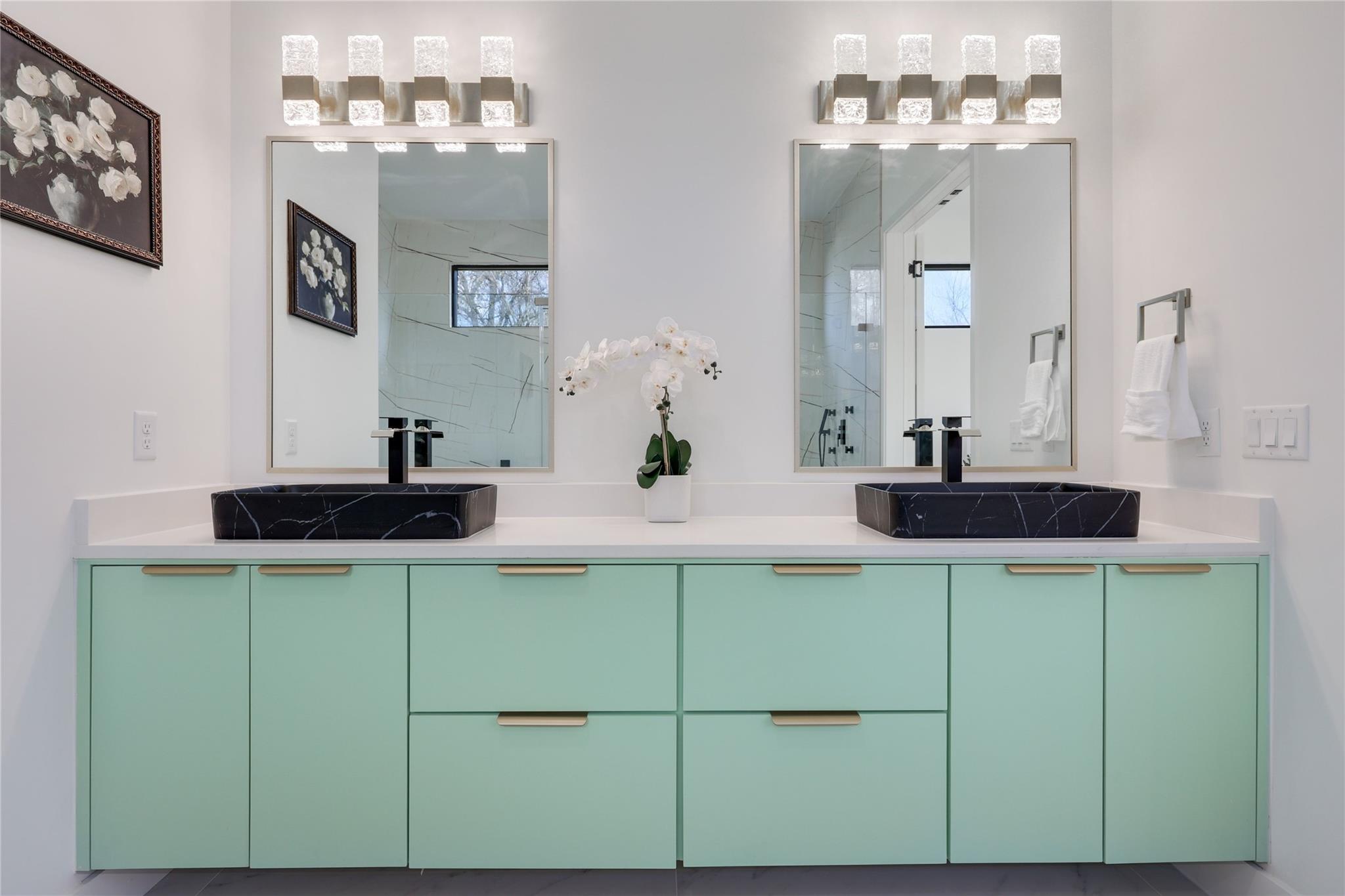 1901 W Saint Johns Ave, Austin, TX 78757