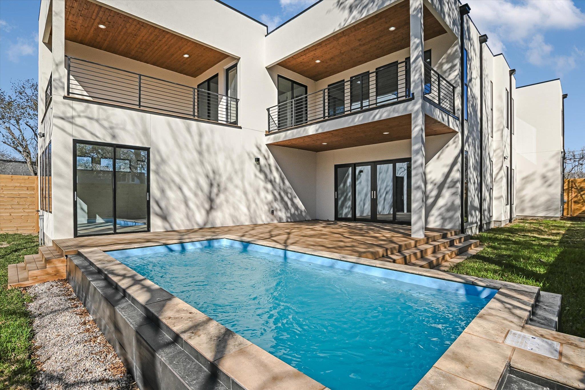 1901 W Saint Johns Ave, Austin, TX 78757