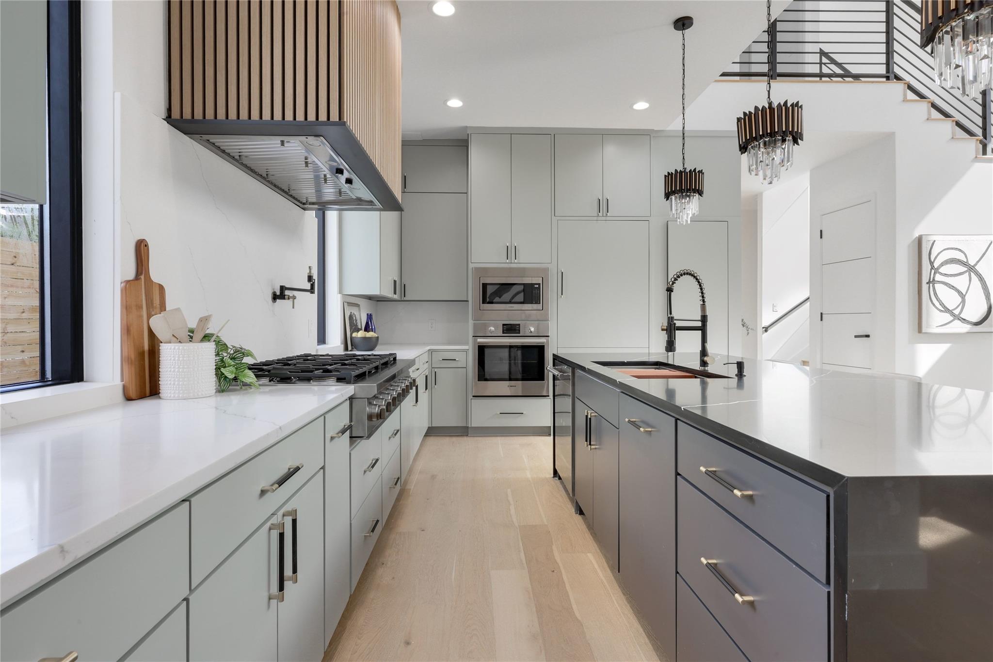 1901 W Saint Johns Ave, Austin, TX 78757