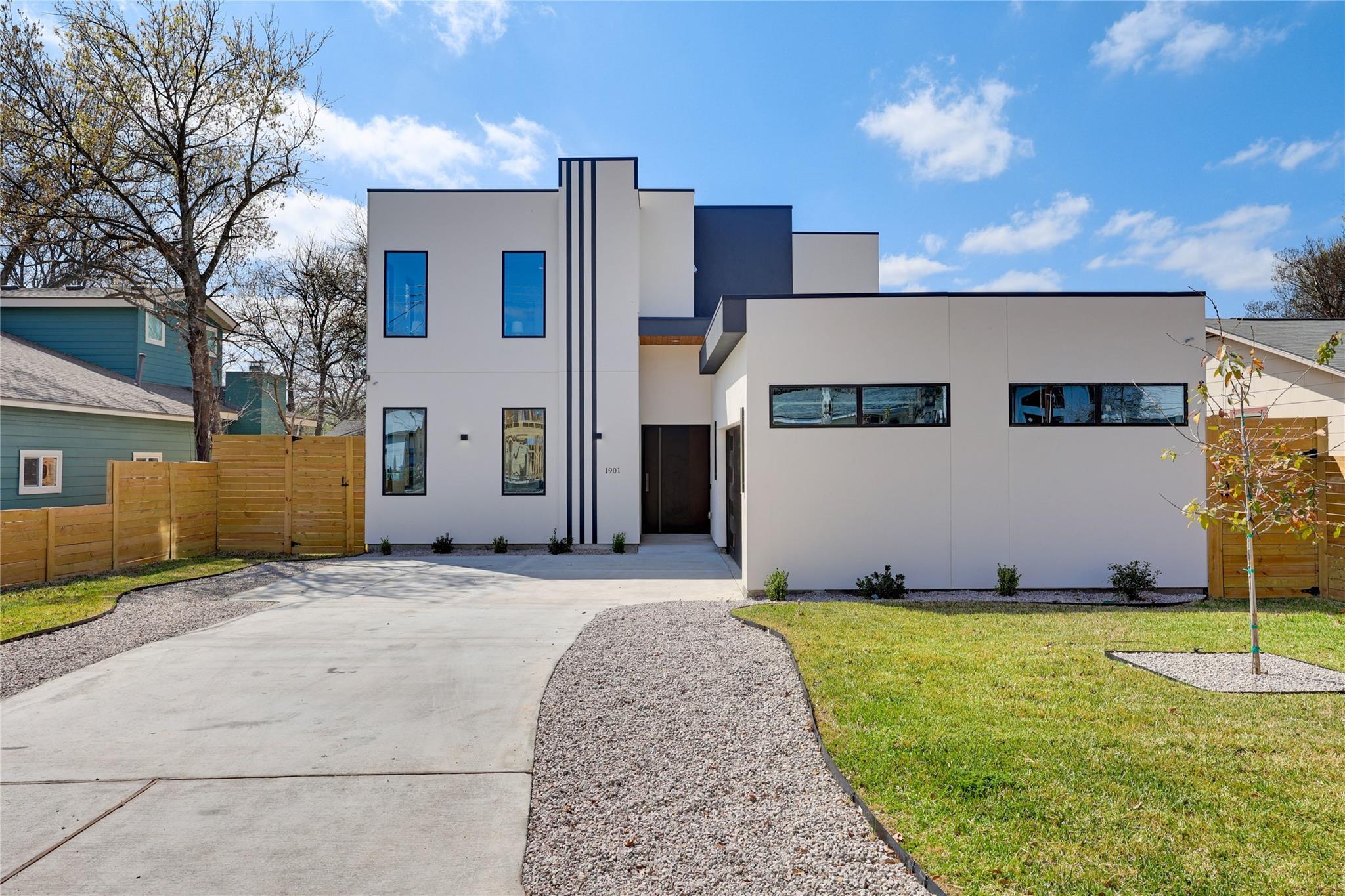 1901 W Saint Johns Ave, Austin, TX 78757