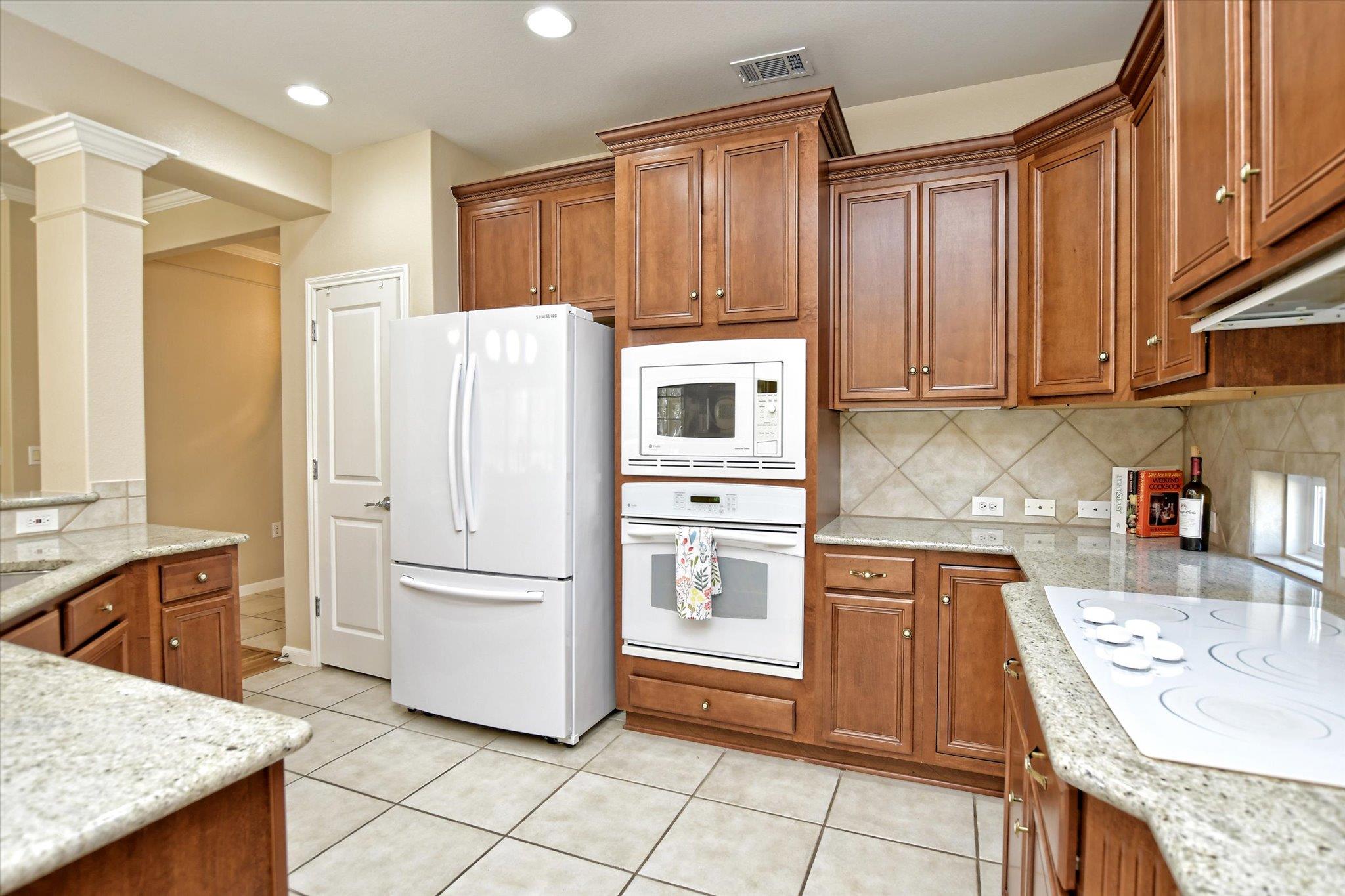 103 Lake Sommerville Trl, Georgetown, TX 78633