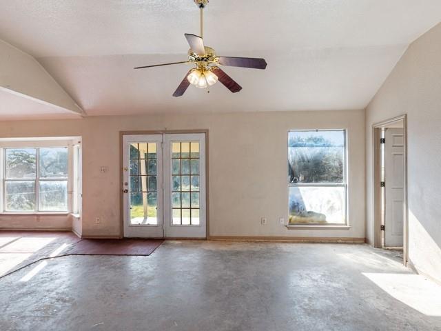 121 Meadow Lake Ln, Kempner, TX 76539