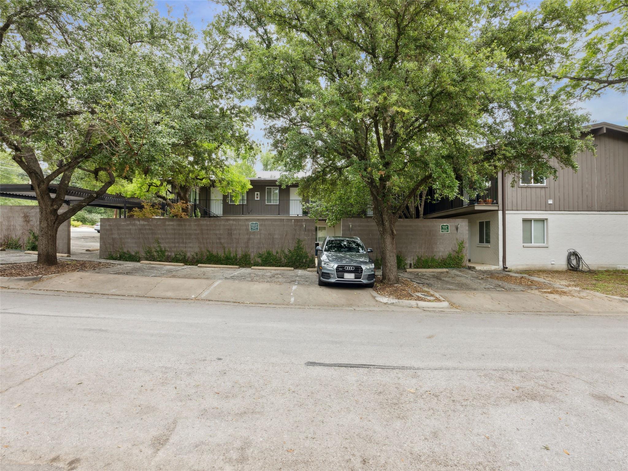 1503 W 9th St # 204, Austin, TX 78703