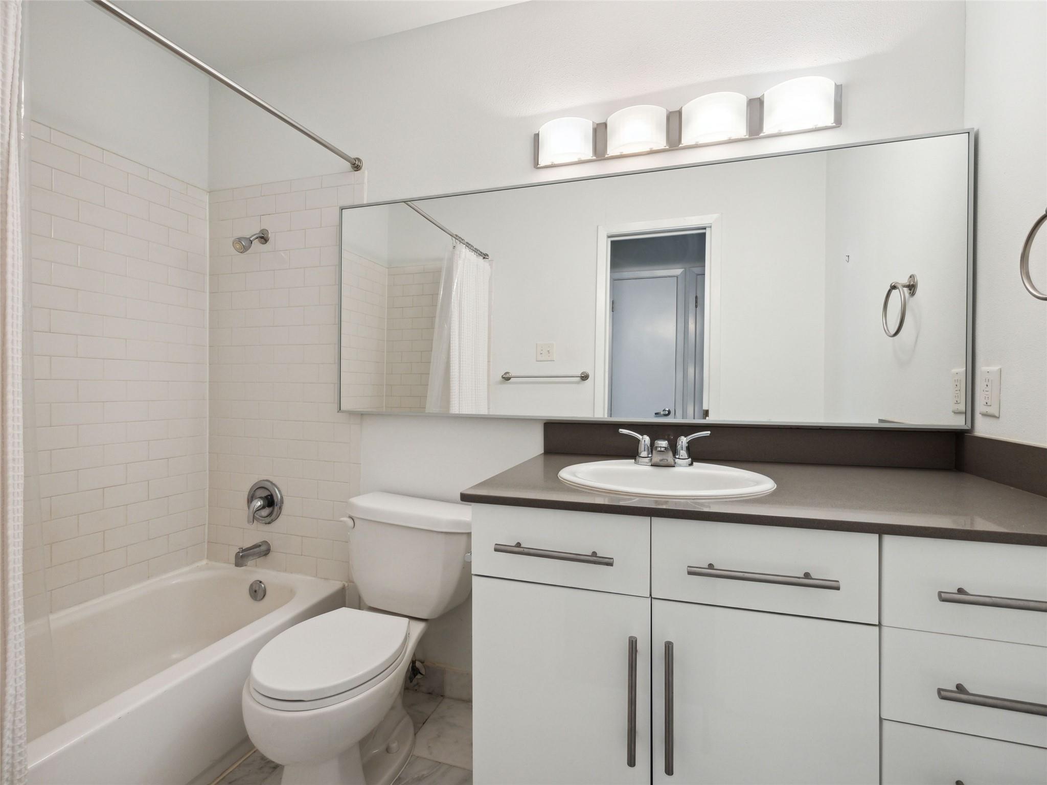 1503 W 9th St # 204, Austin, TX 78703