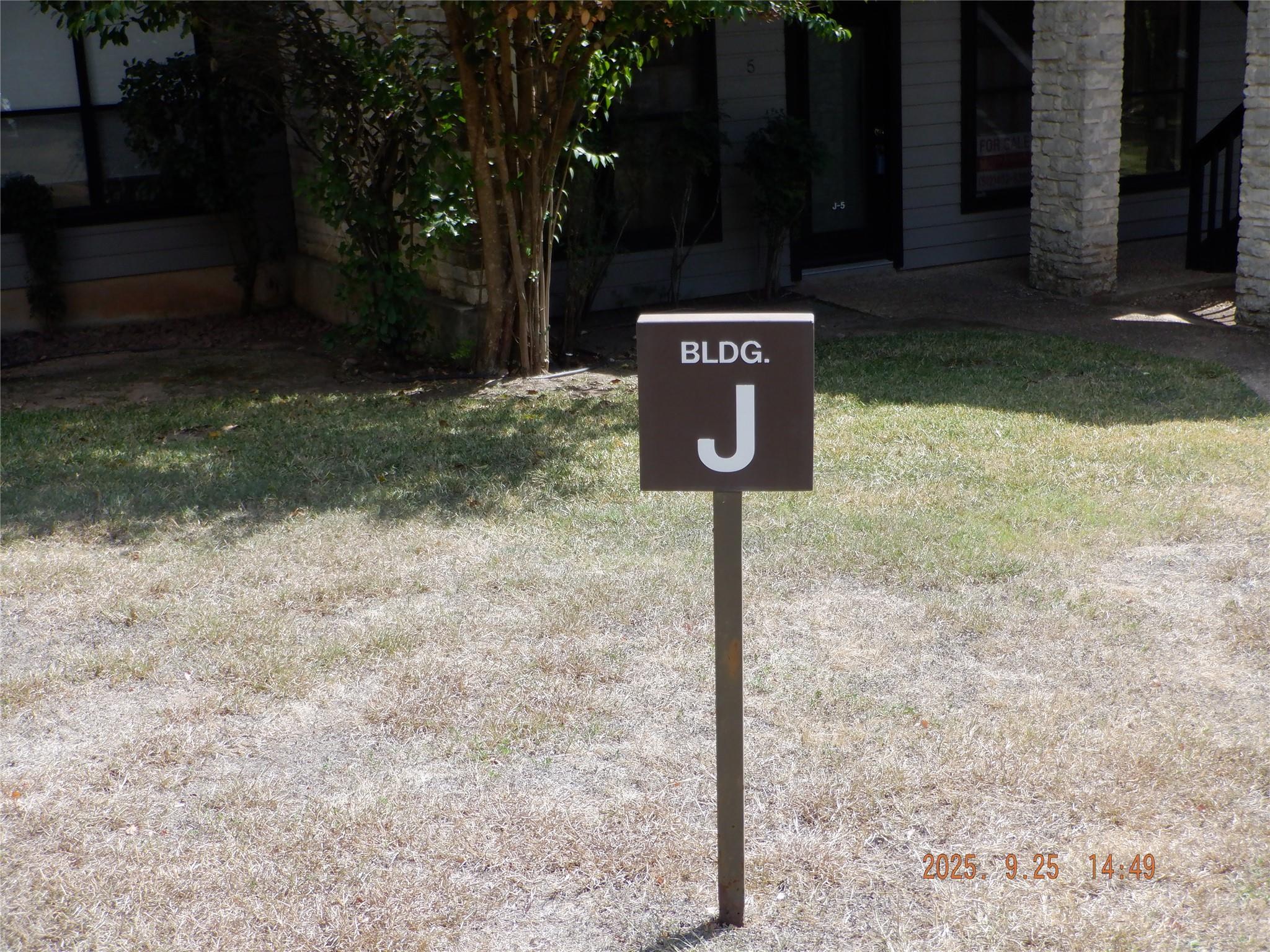 5524 Bee Caves Rd # J5, Austin, TX 78746