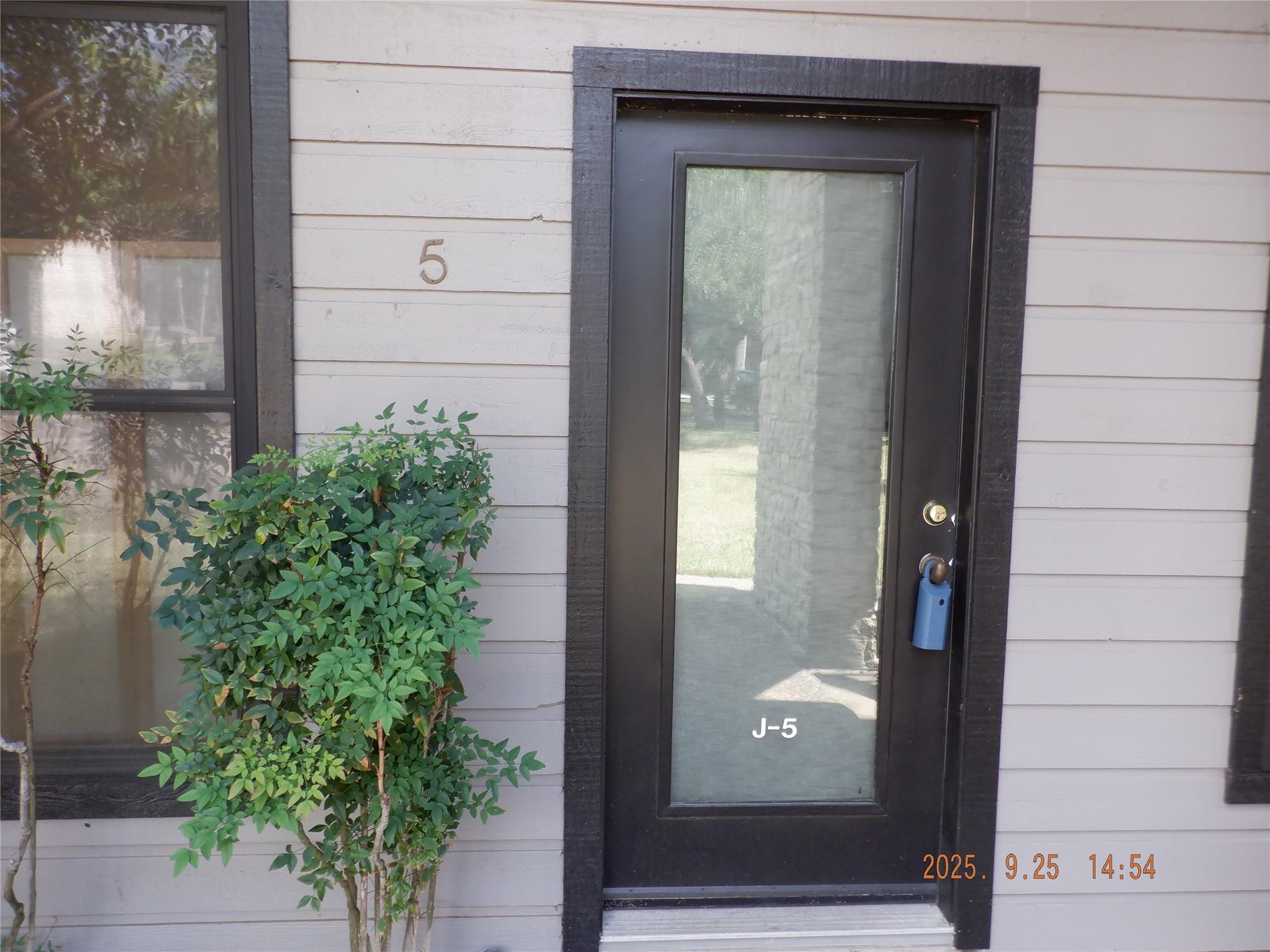 5524 Bee Caves Rd # J5, Austin, TX 78746