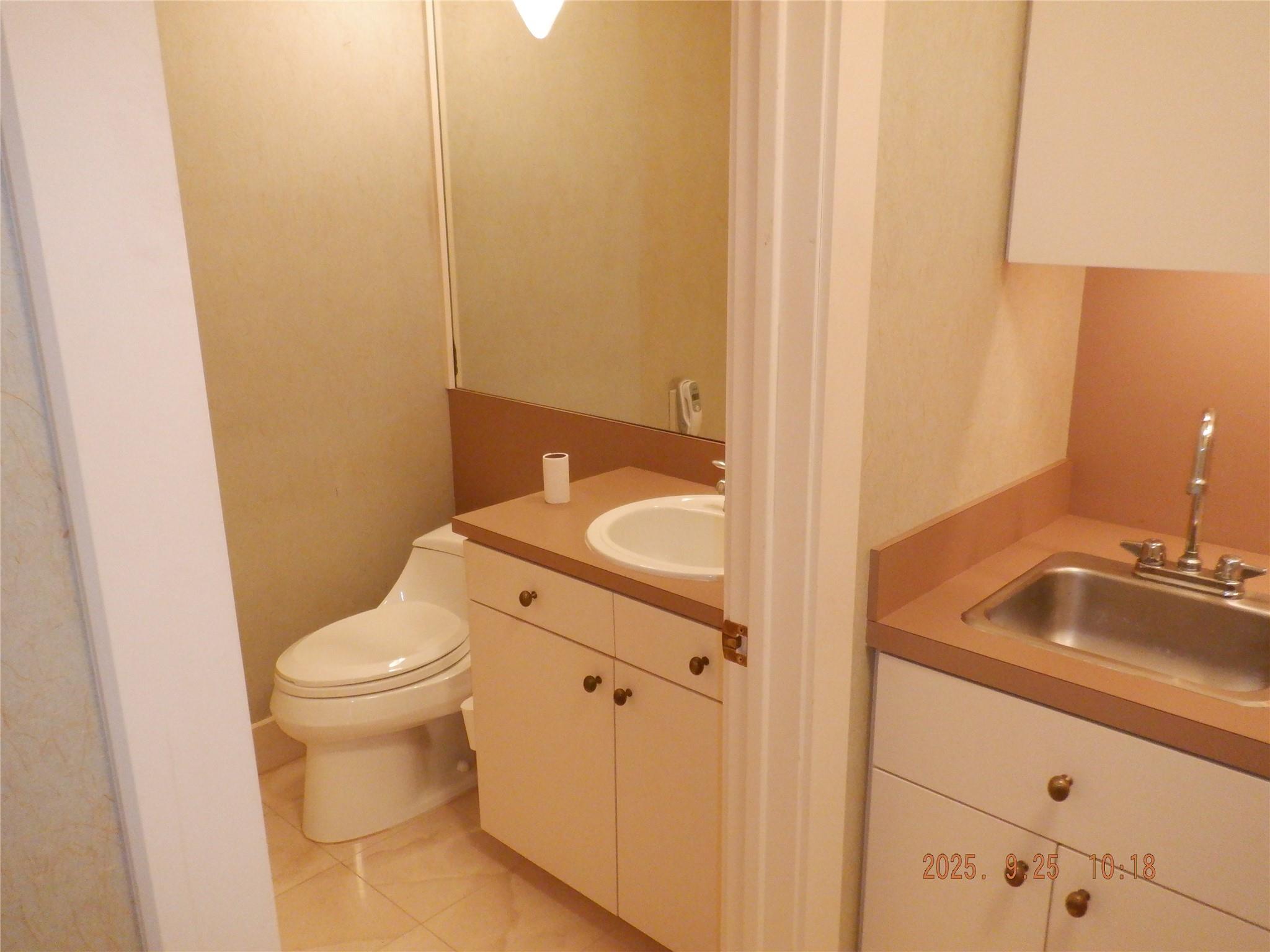 5524 Bee Caves Rd # J5, Austin, TX 78746