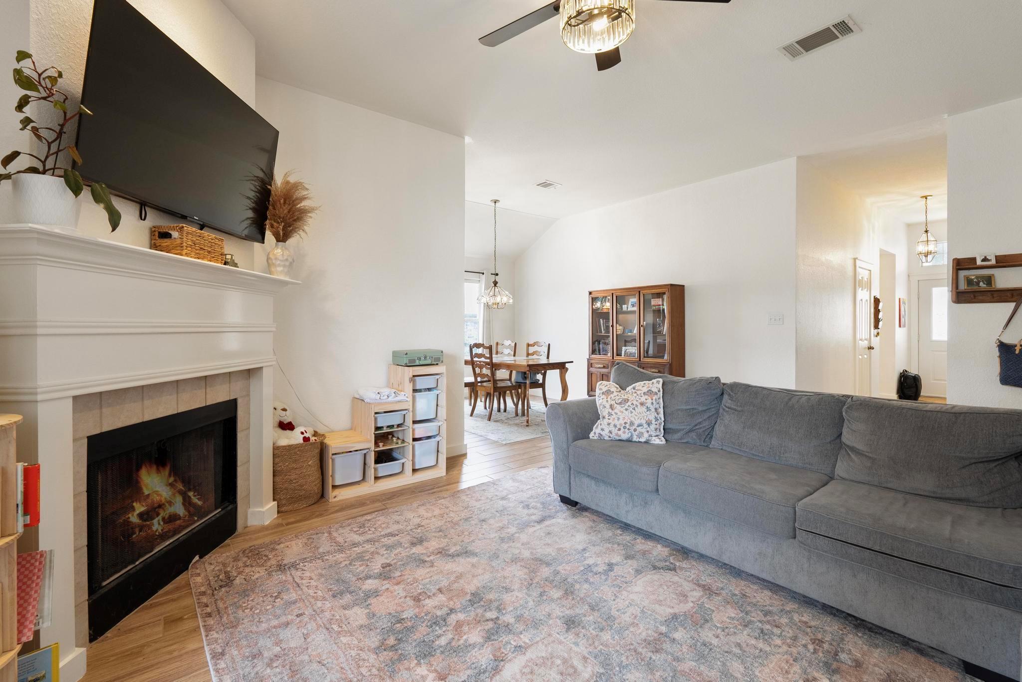 1808 Cedarlawn St, Taylor, TX 76574